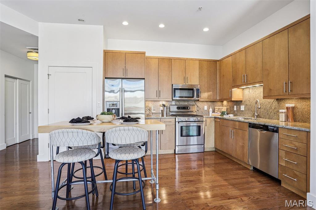 9 N Euclid Avenue Unit: 612