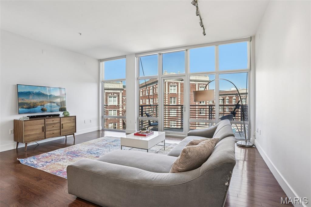 9 N Euclid Avenue Unit: 612