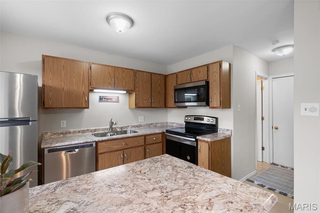 14295 Riverfront Drive