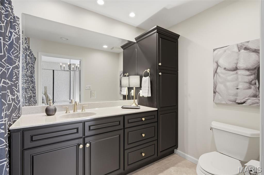 4454 Lindell Boulevard Unit: 27