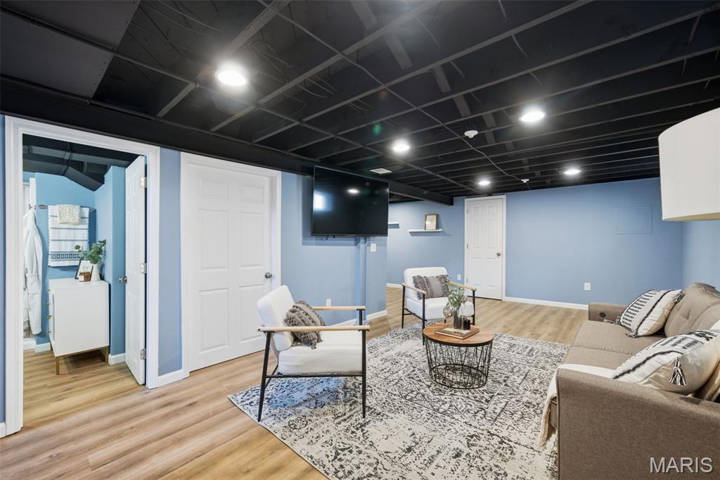 5447 Eichelberger Street