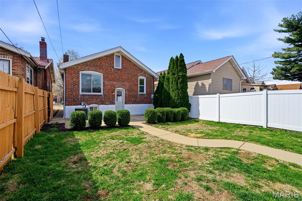 5447 Eichelberger Street