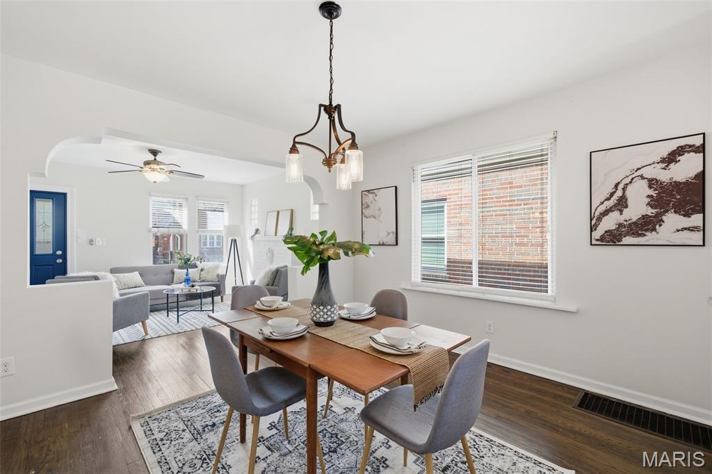 5447 Eichelberger Street