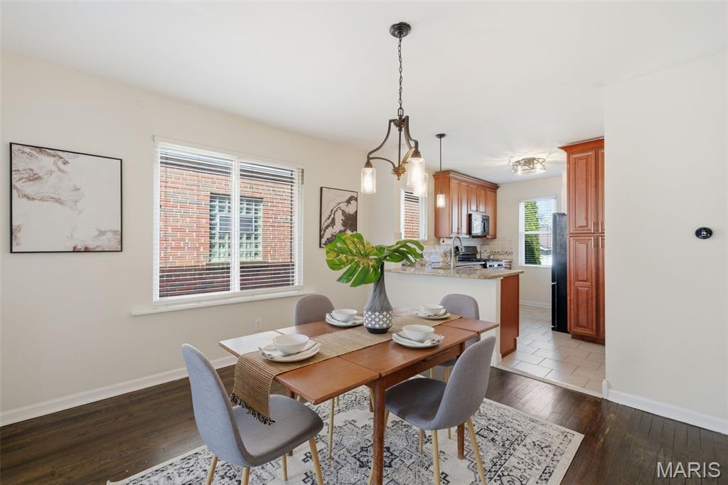 5447 Eichelberger Street