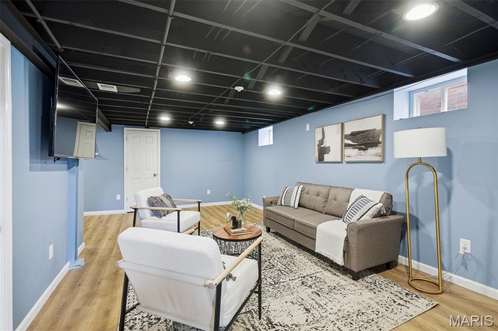 5447 Eichelberger Street