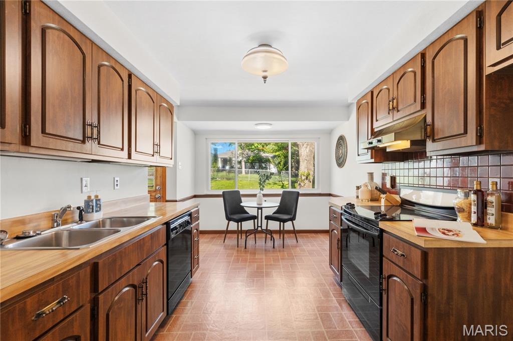 8718 Glenwood Drive