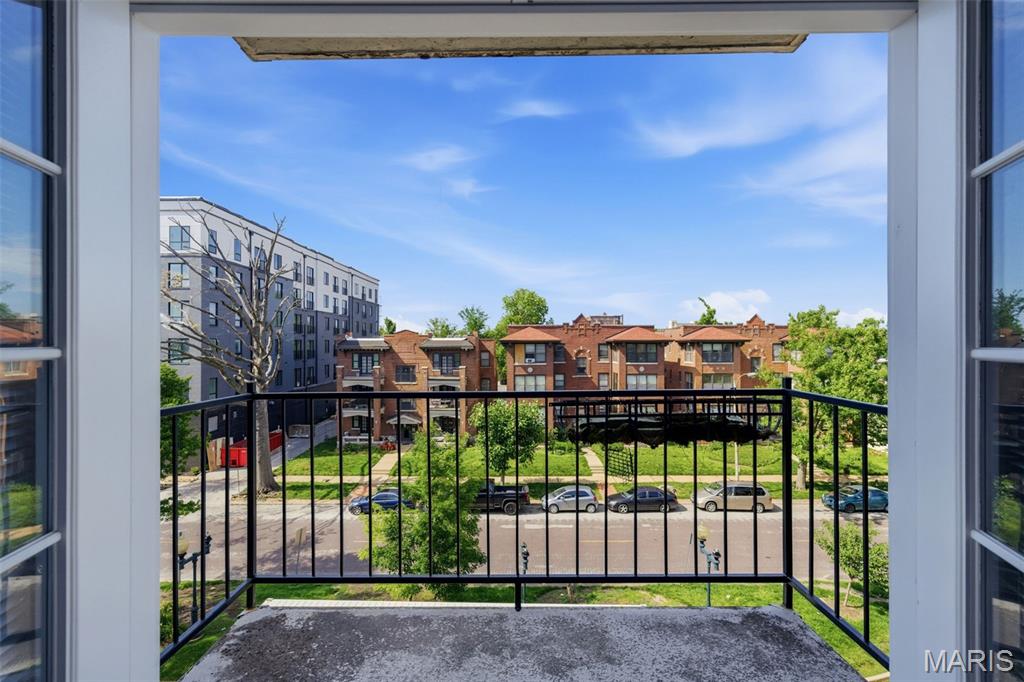 5630 Pershing Avenue Unit: 46
