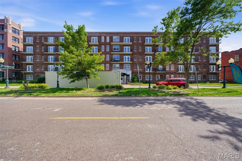 5630 Pershing Avenue Unit: 46