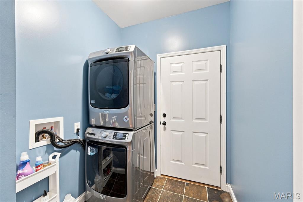 302 Crystal Brook Court