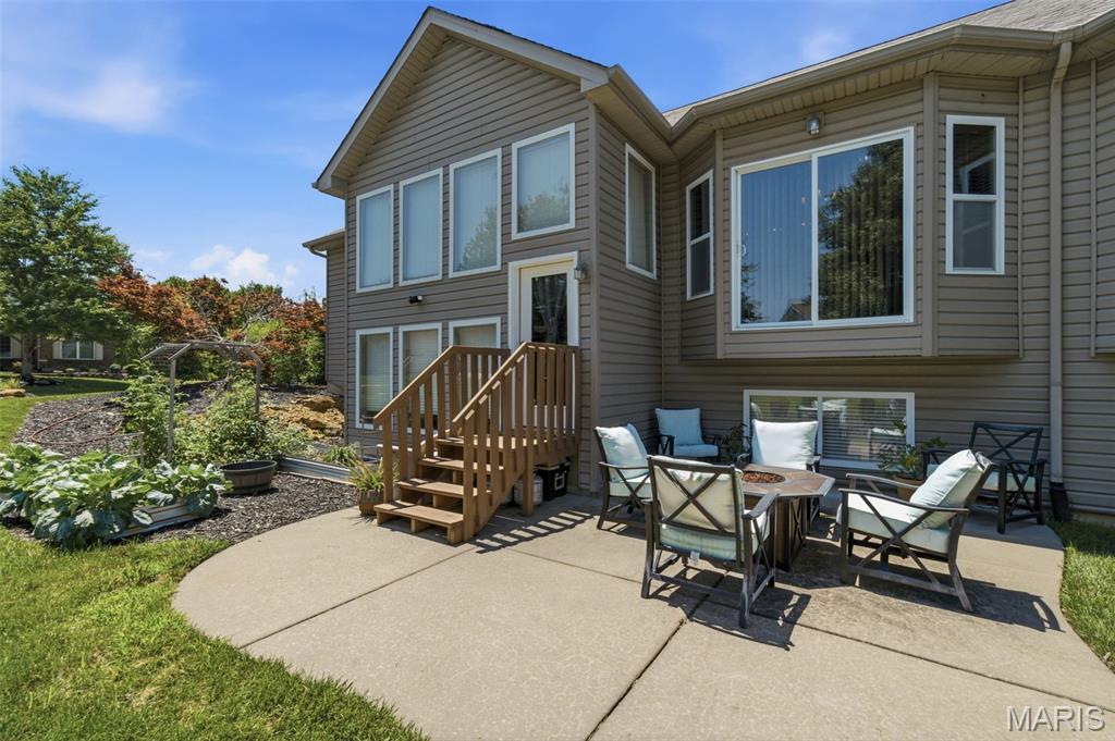 302 Crystal Brook Court