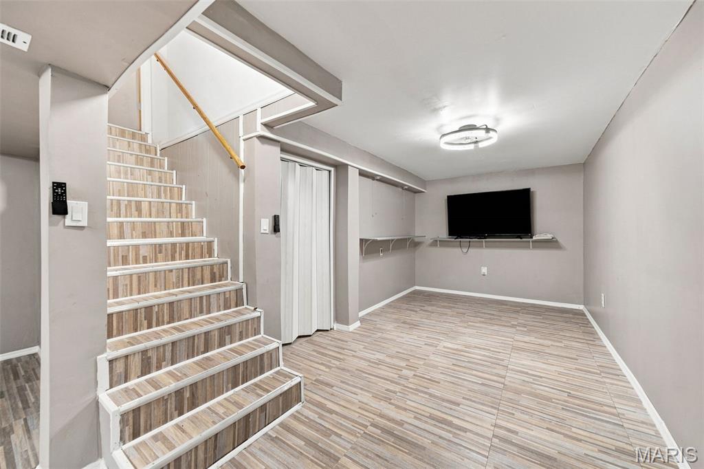 2470 Jenkee Drive