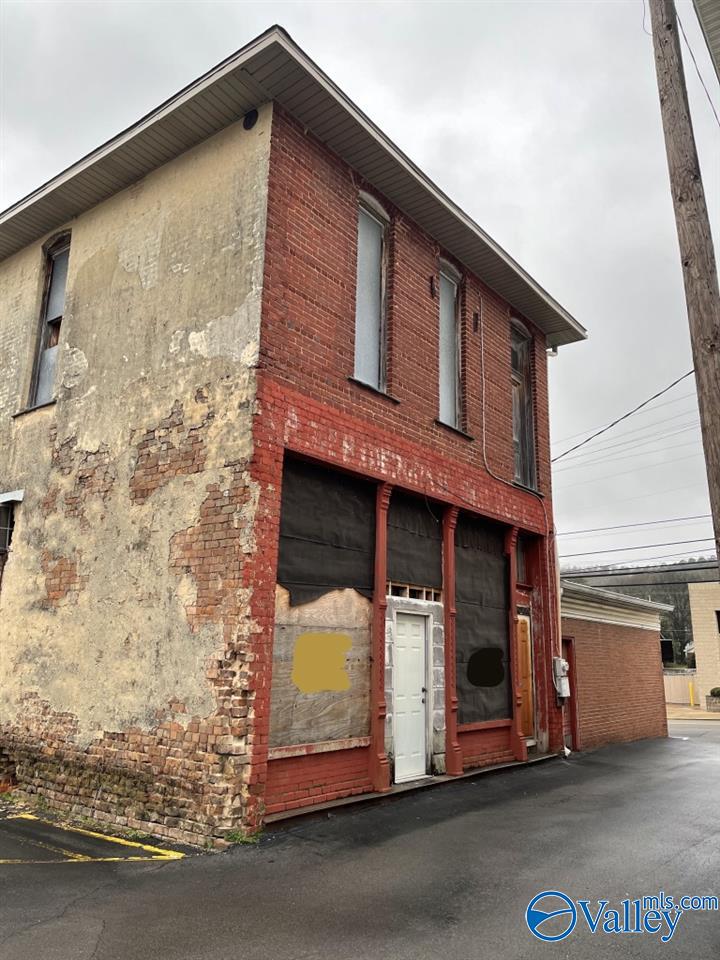 105-B Grand Avenue