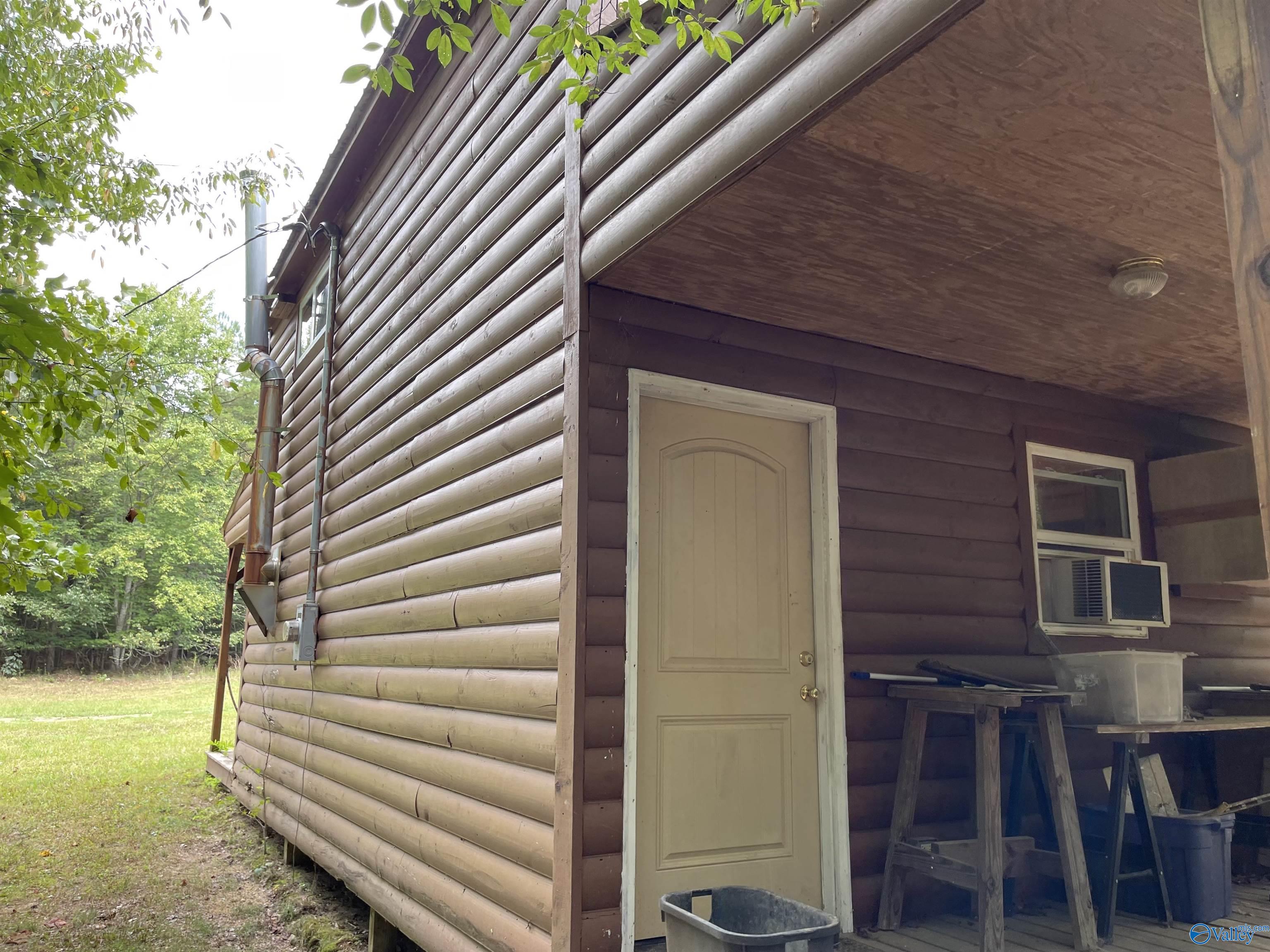 1890 County Road 751