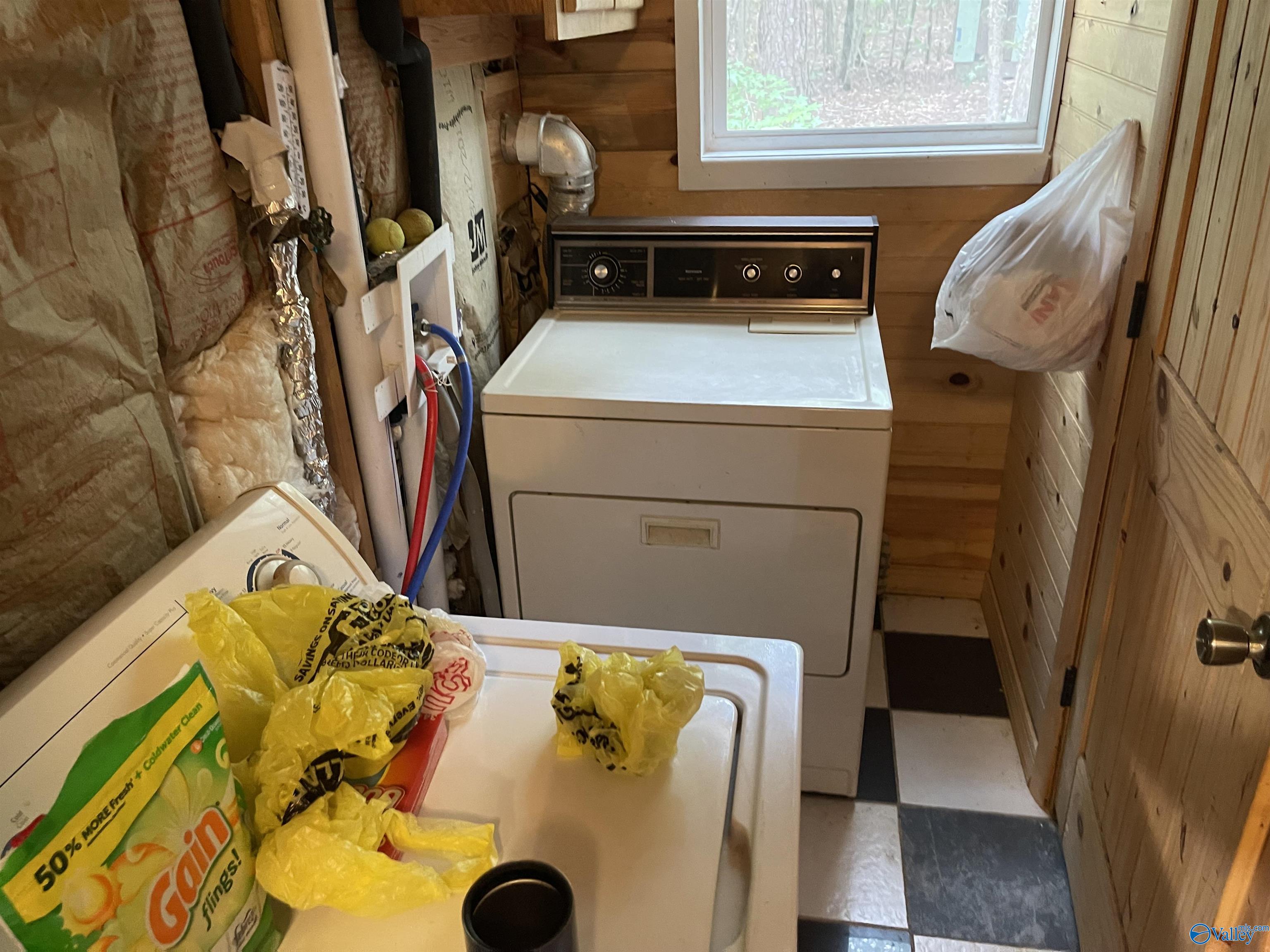 1890 County Road 751