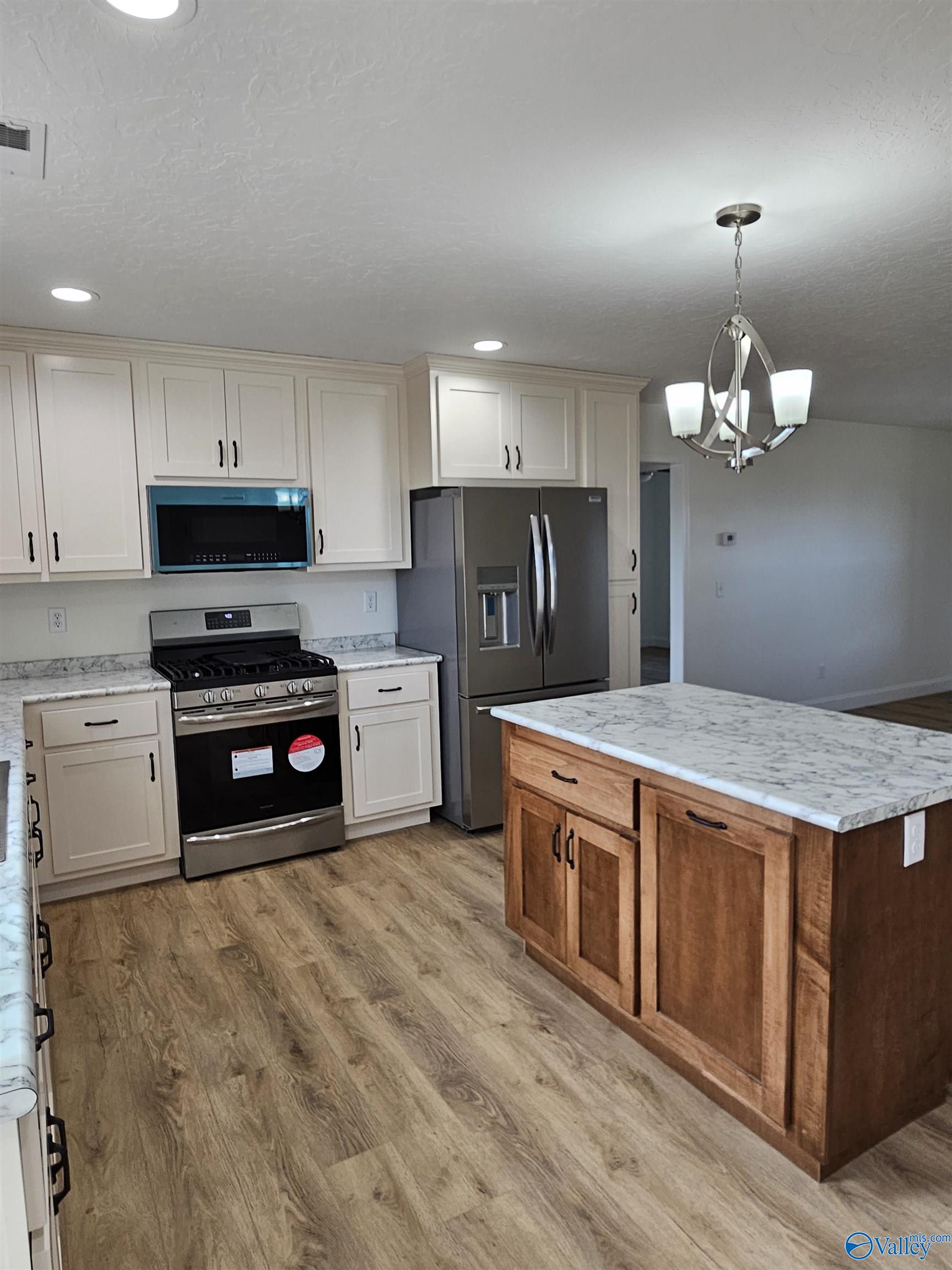 4493 County Road 78