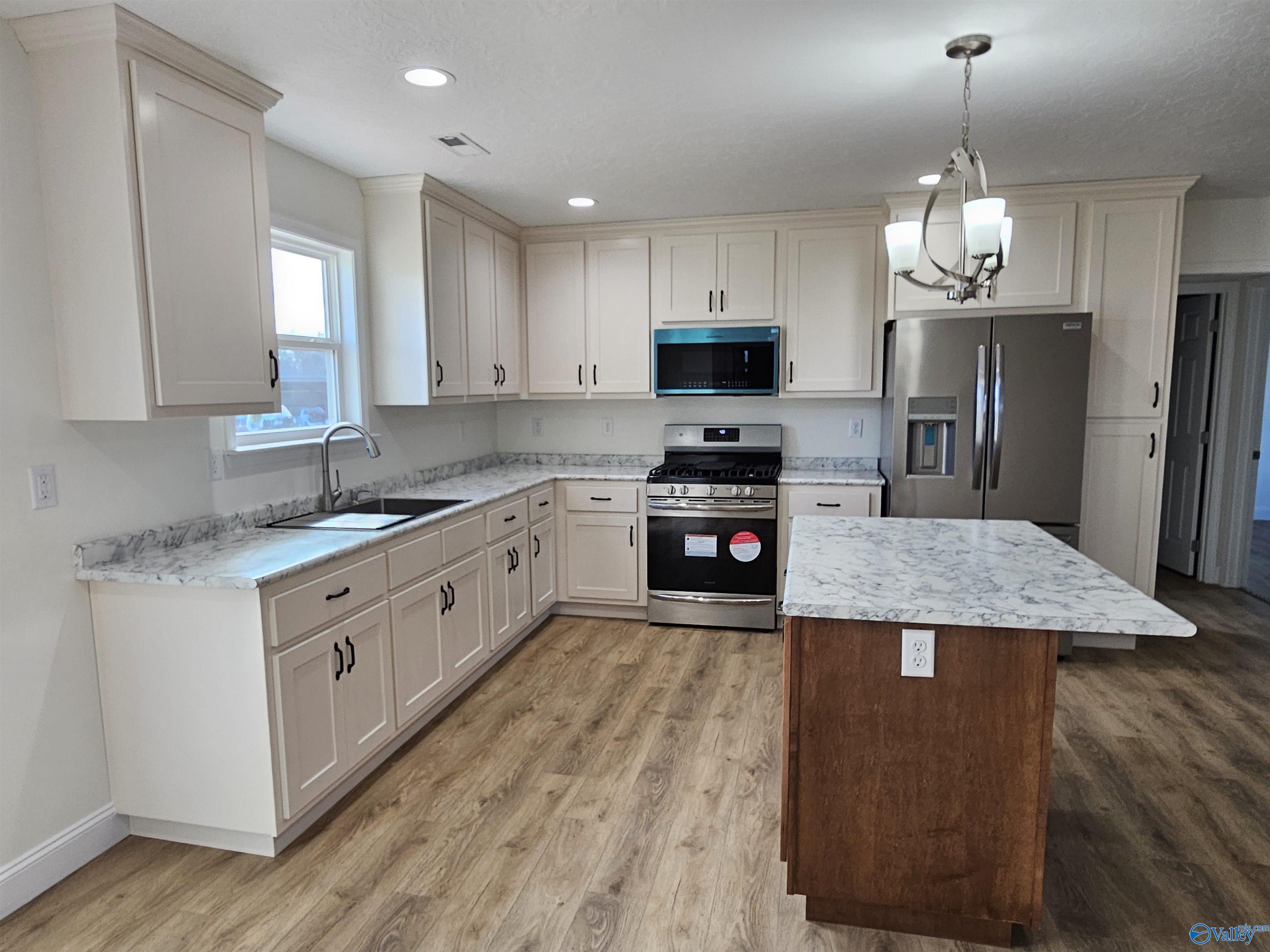 4493 County Road 78