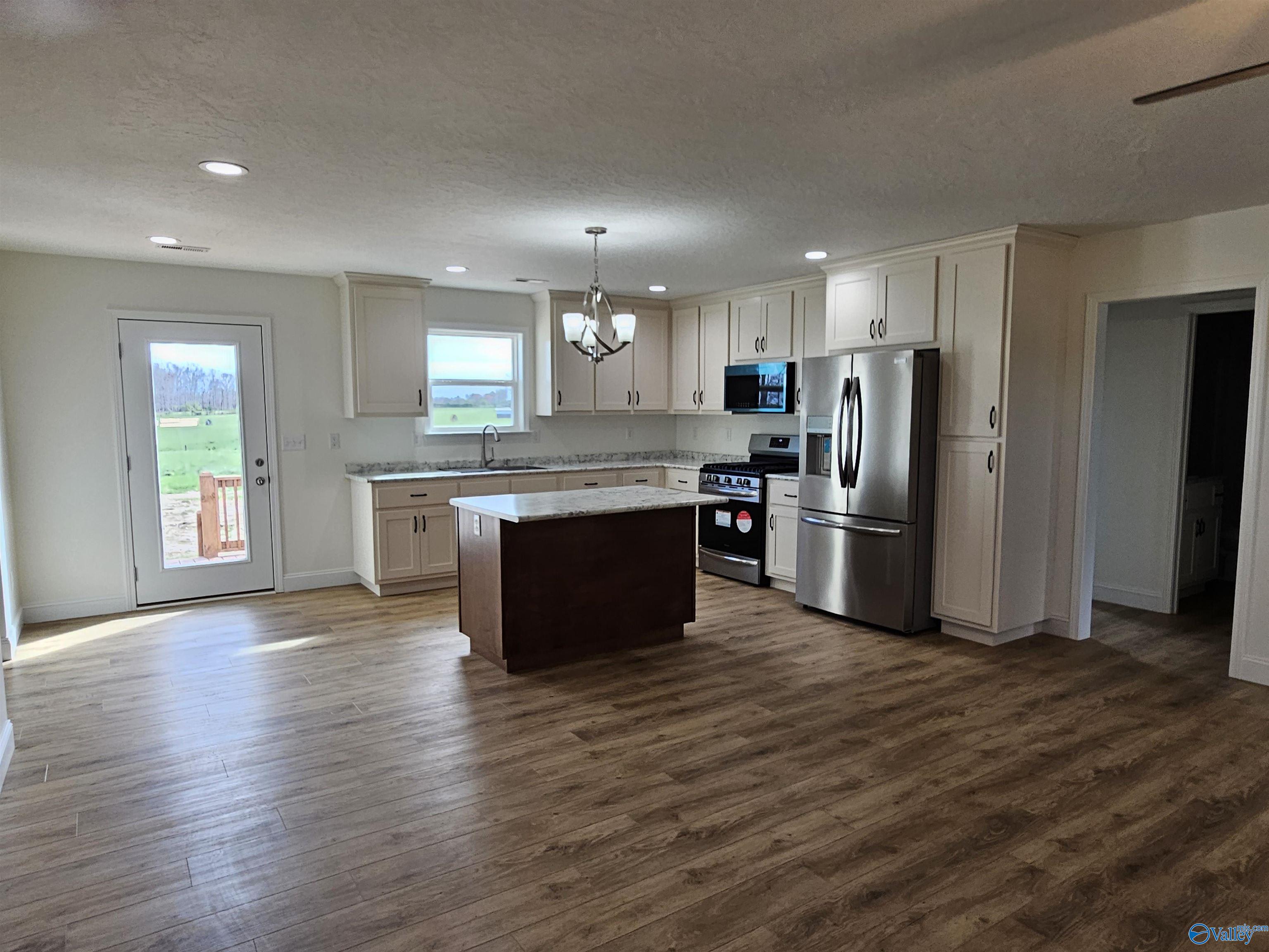 4493 County Road 78