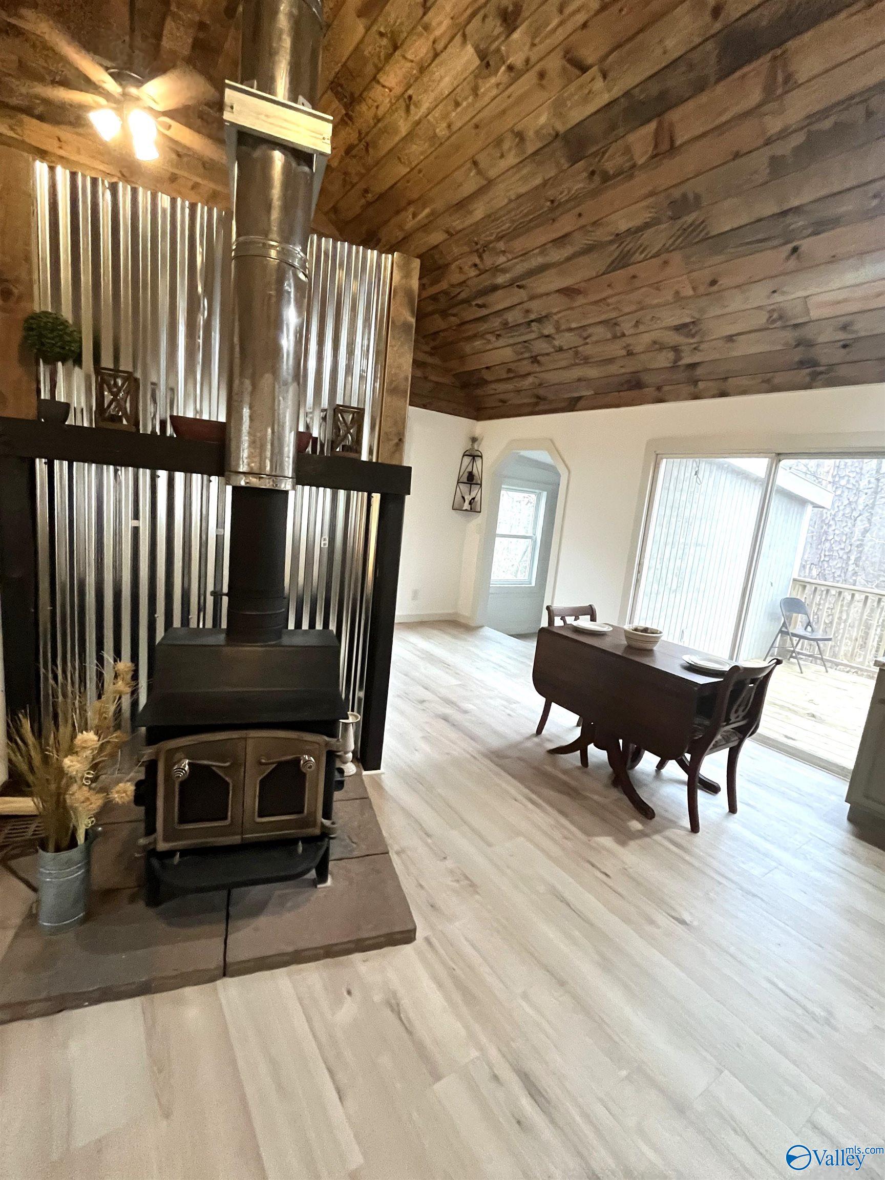 300 County Road 871