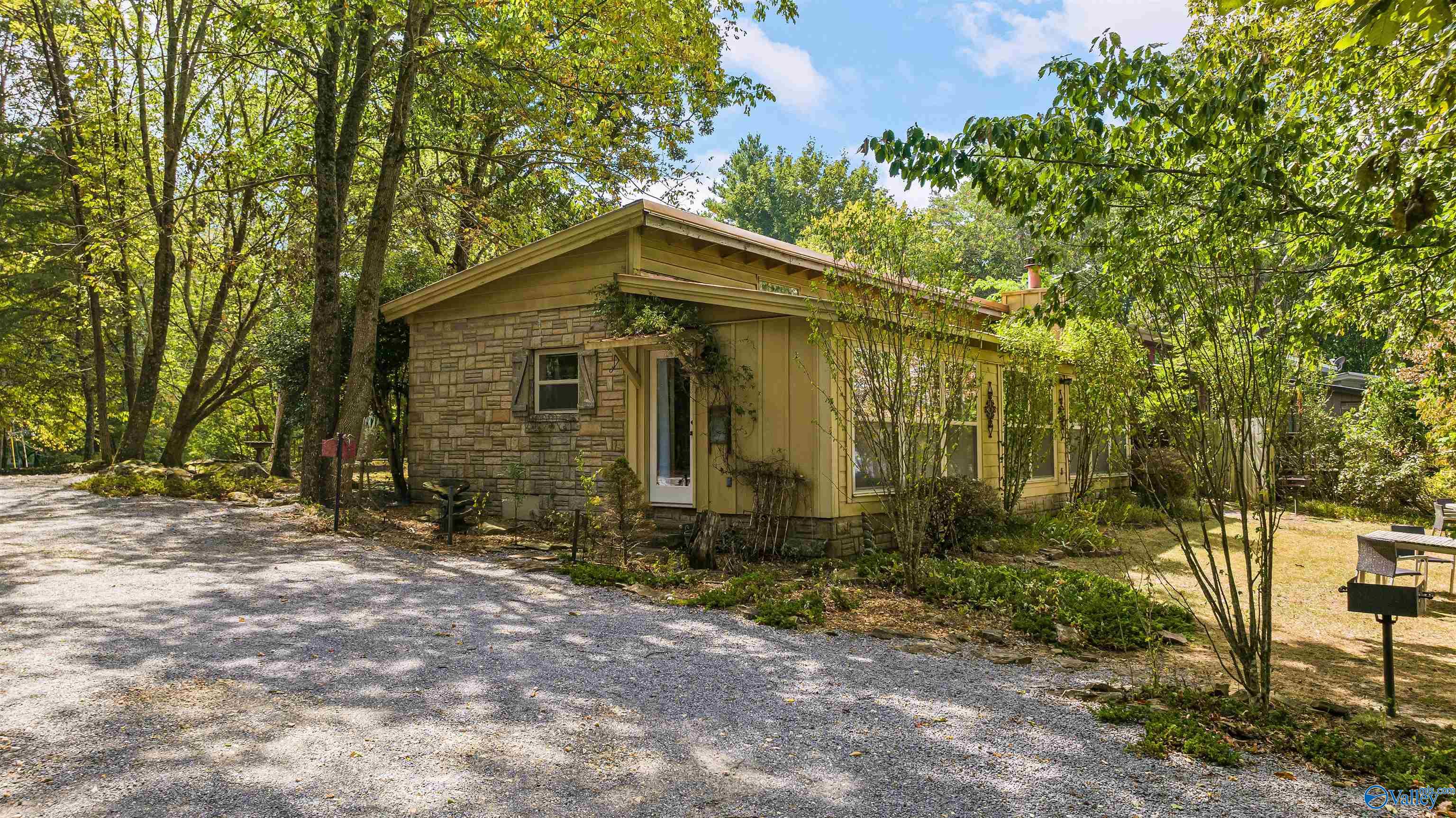 16569 County Road 89