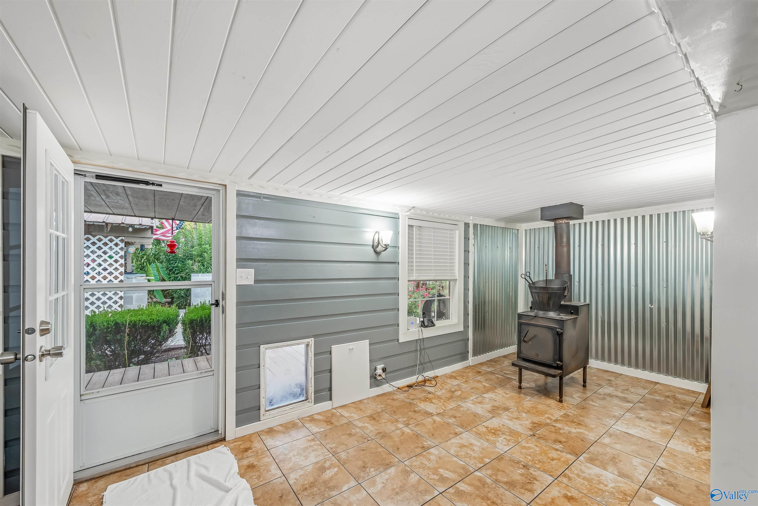 1875 County Road 270
