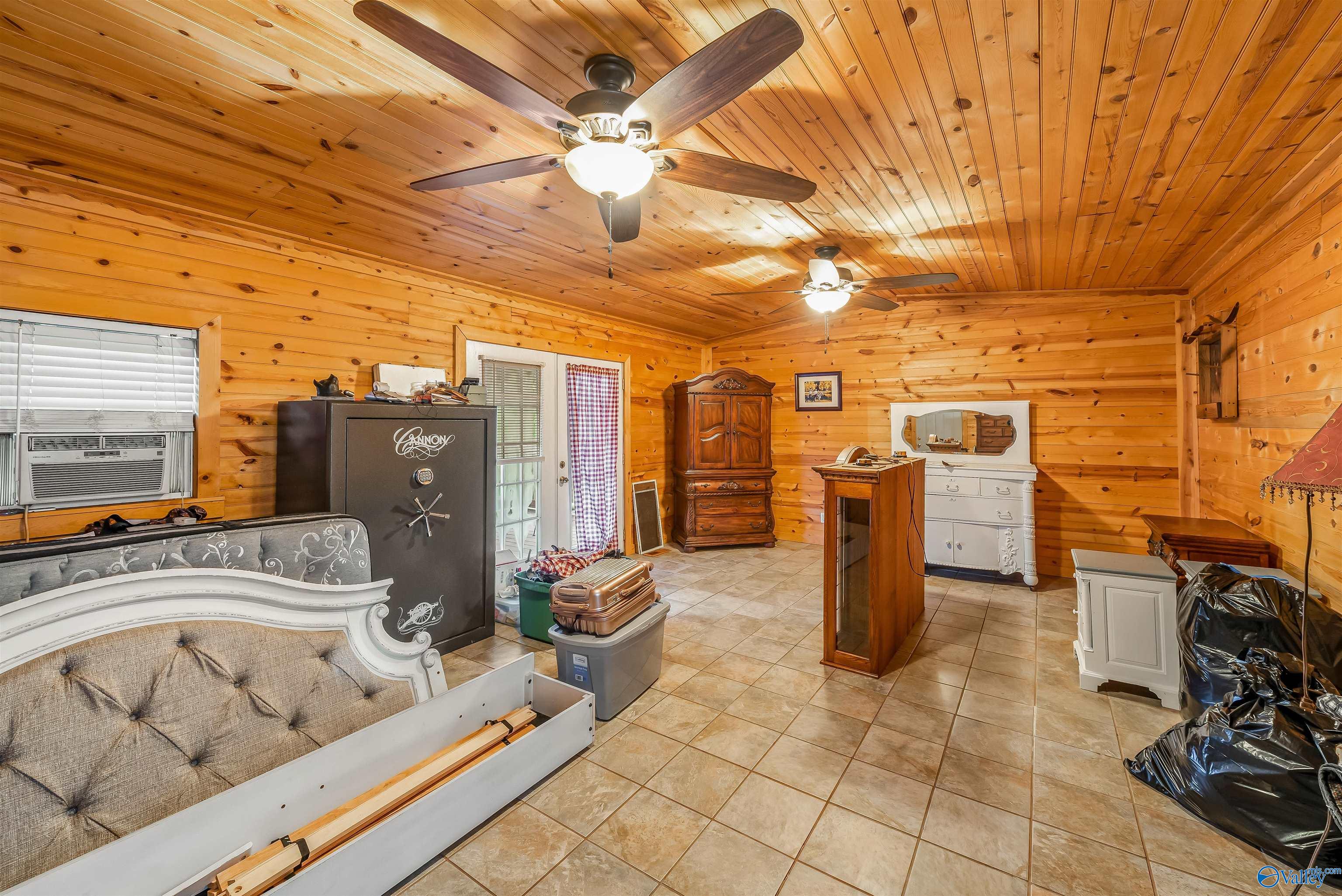 1875 County Road 270