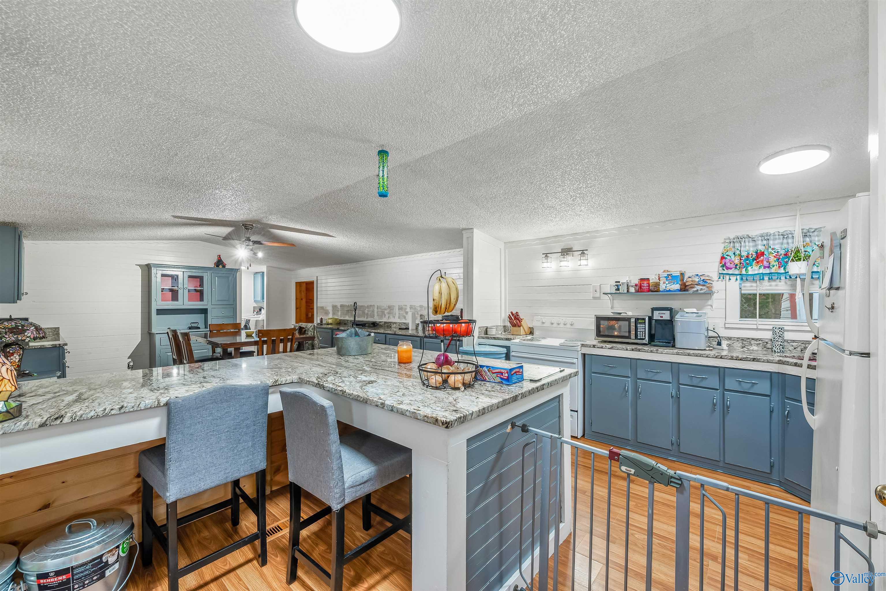 1875 County Road 270