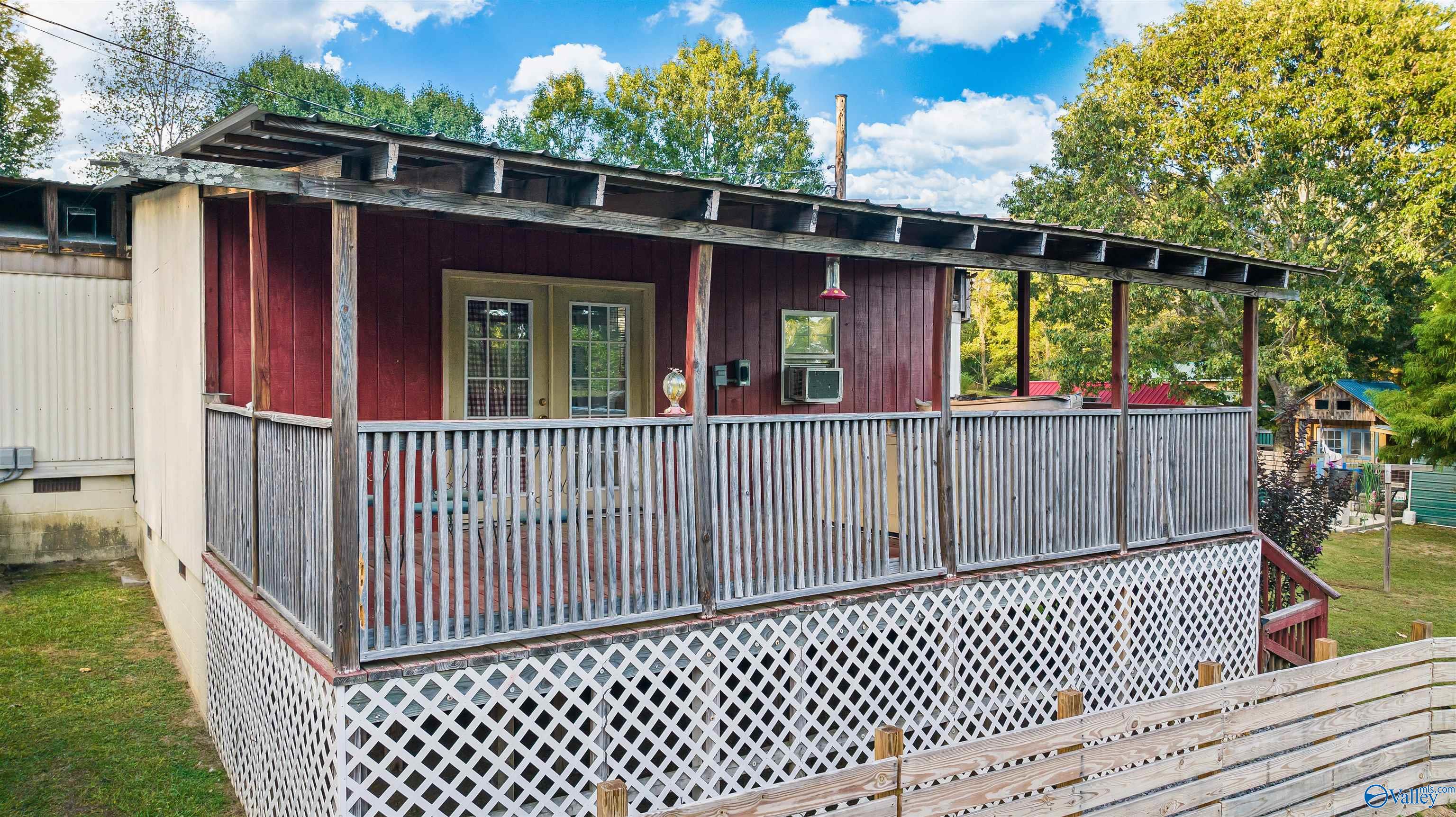 1875 County Road 270