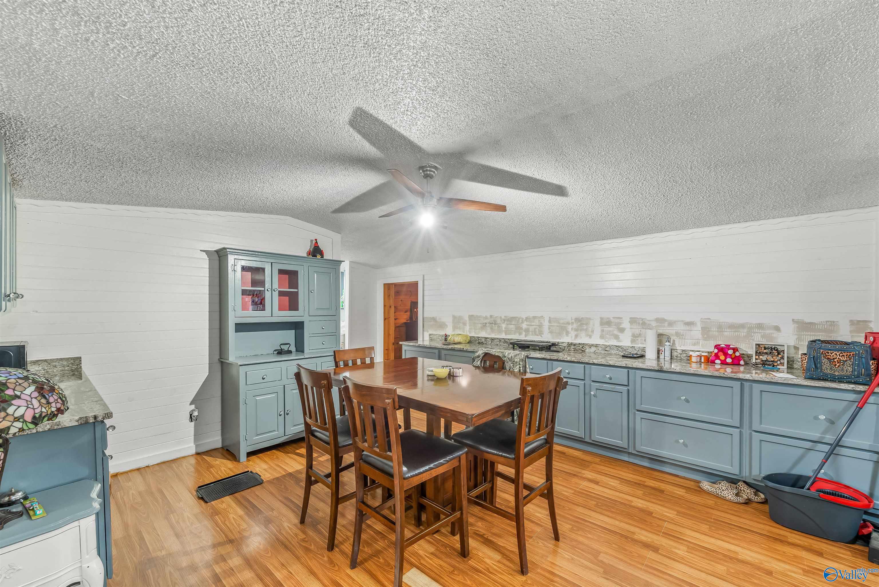 1875 County Road 270