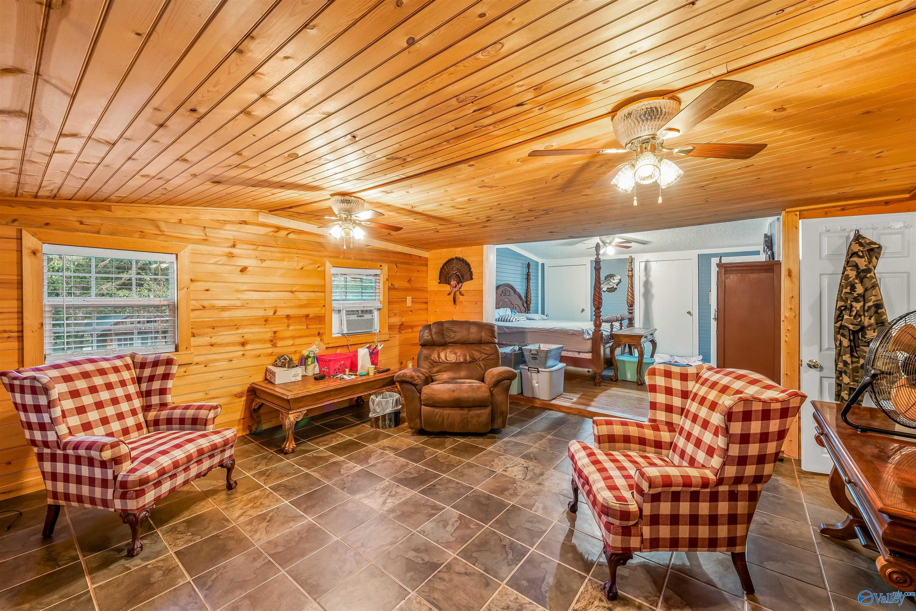 1875 County Road 270