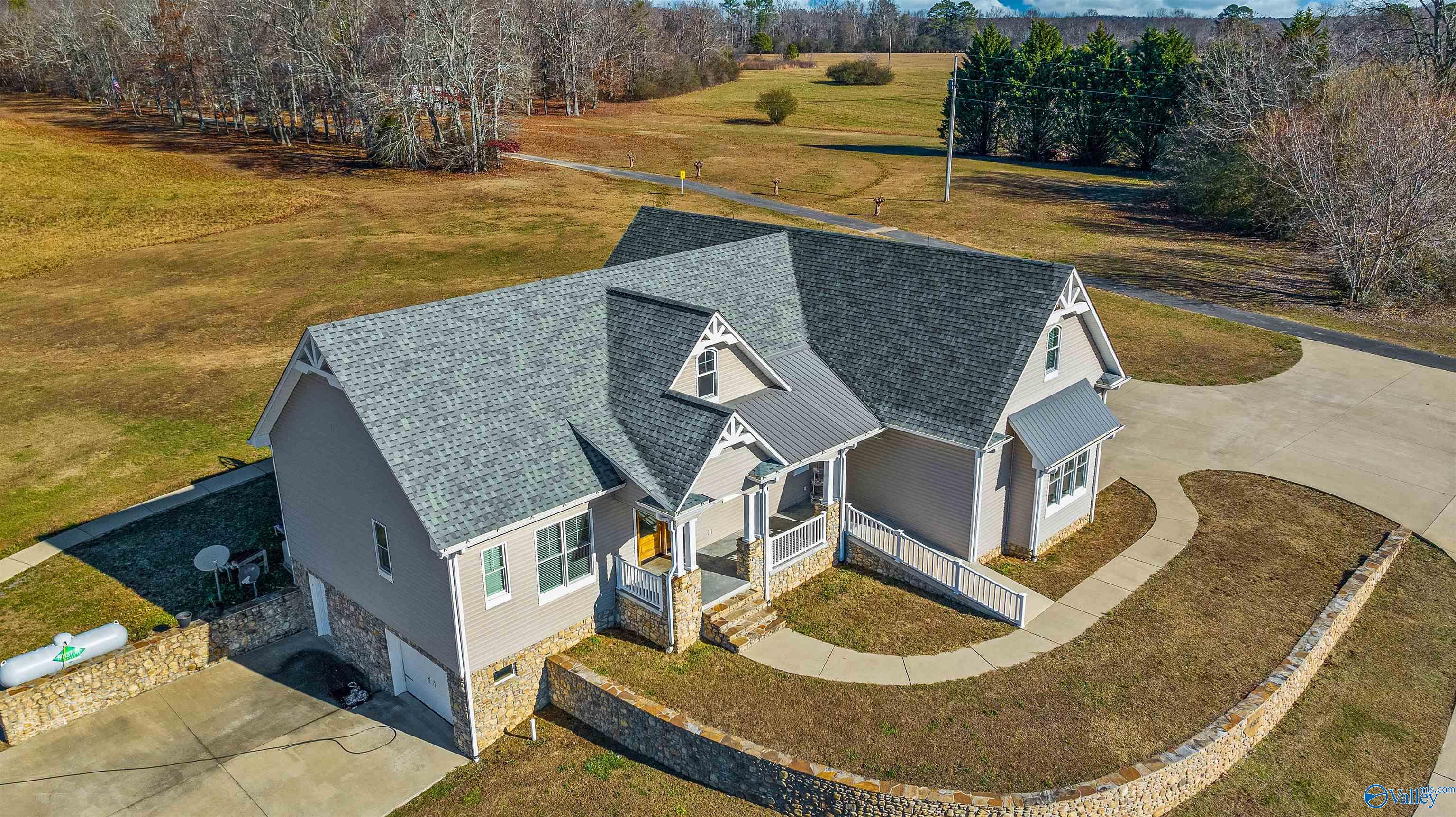 4312 Pumpkin Center Road NE