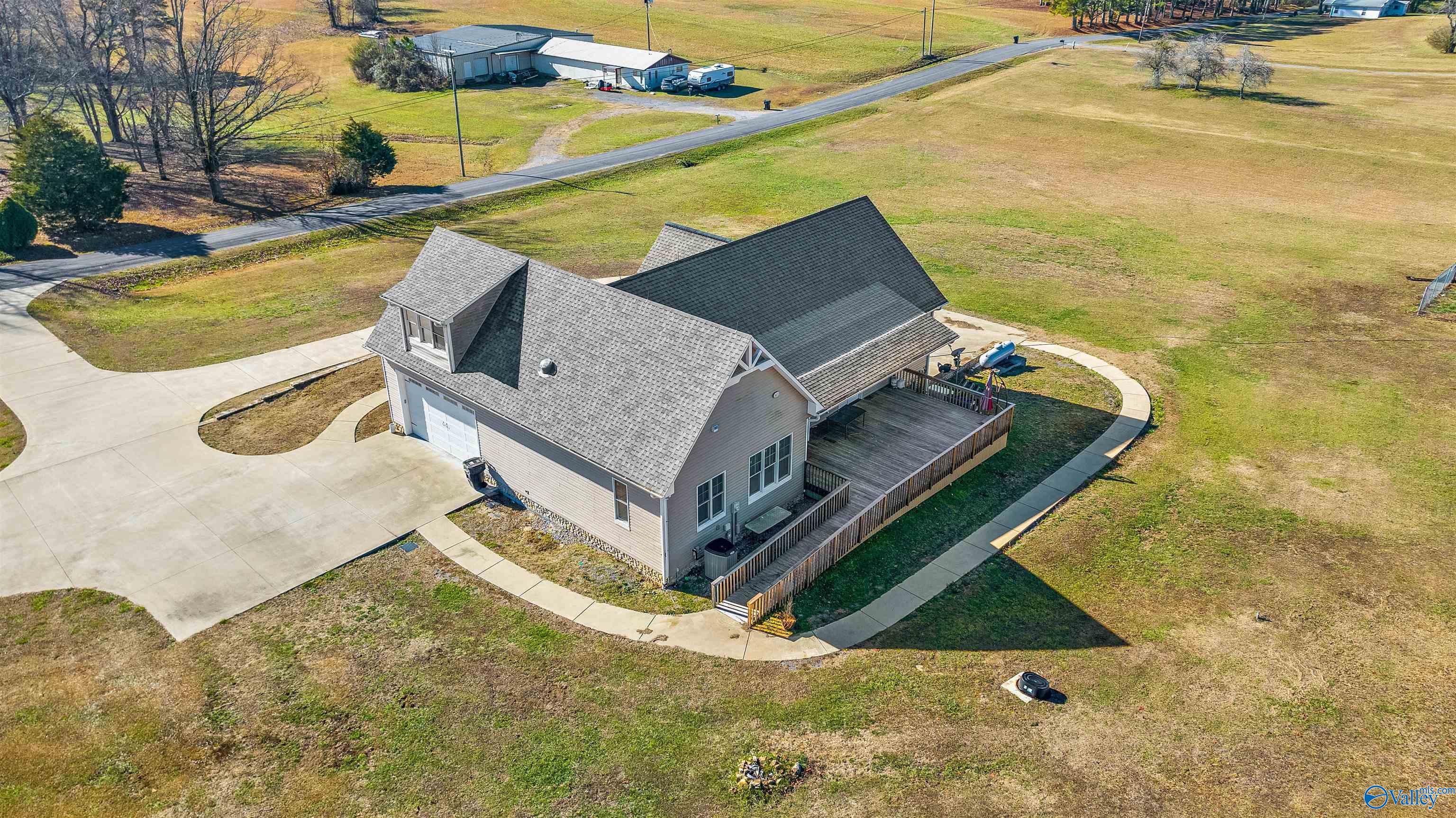 4312 Pumpkin Center Road NE