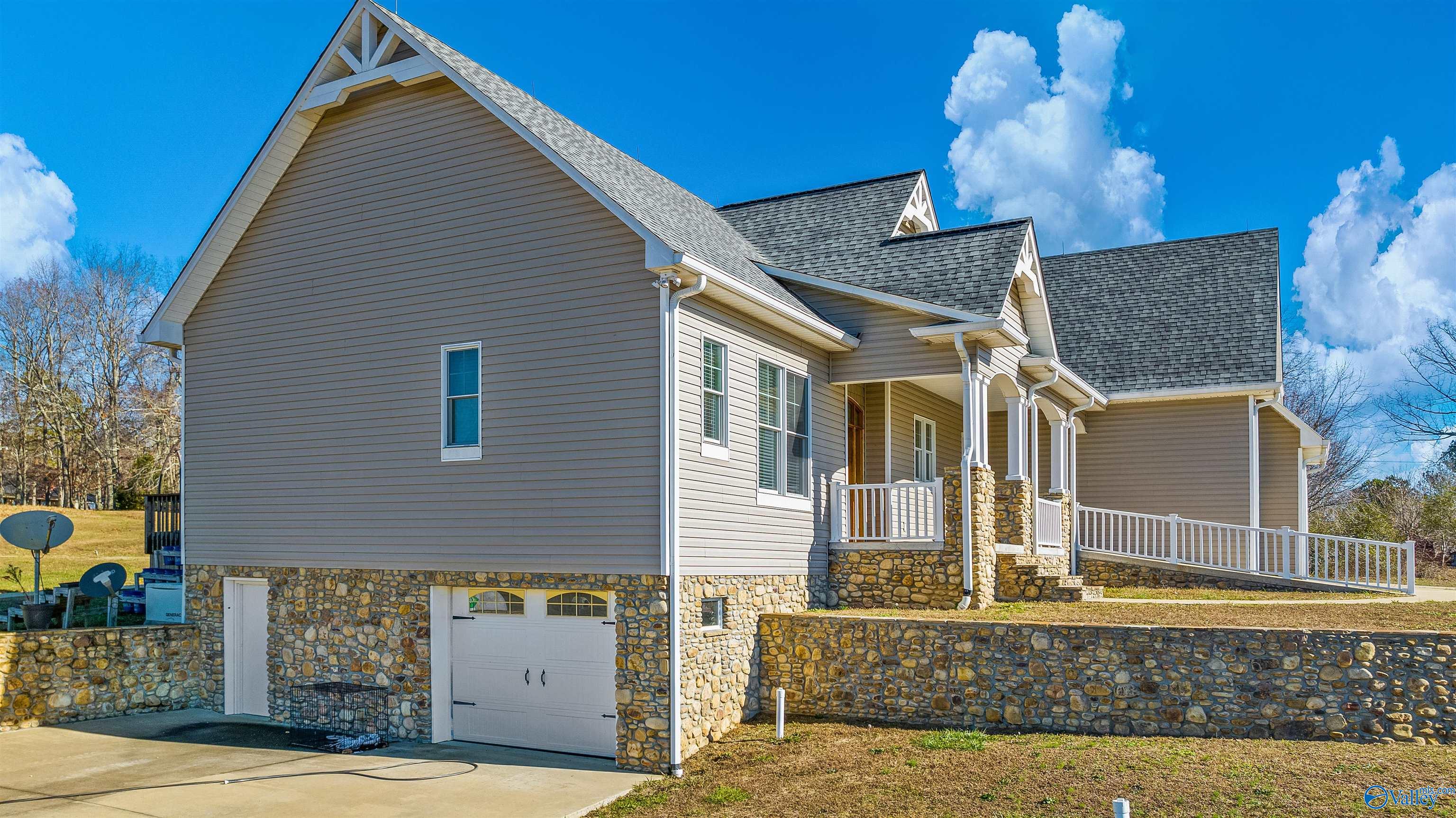 4312 Pumpkin Center Road NE