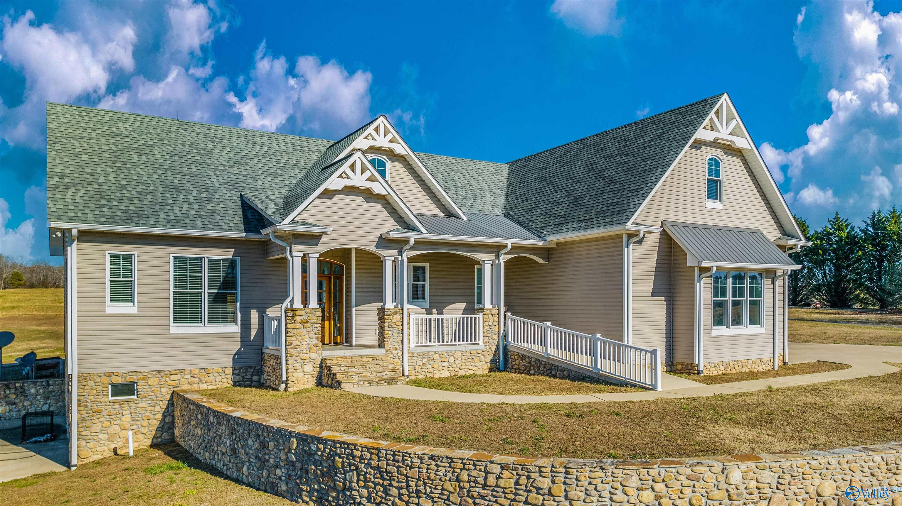 4312 Pumpkin Center Road NE