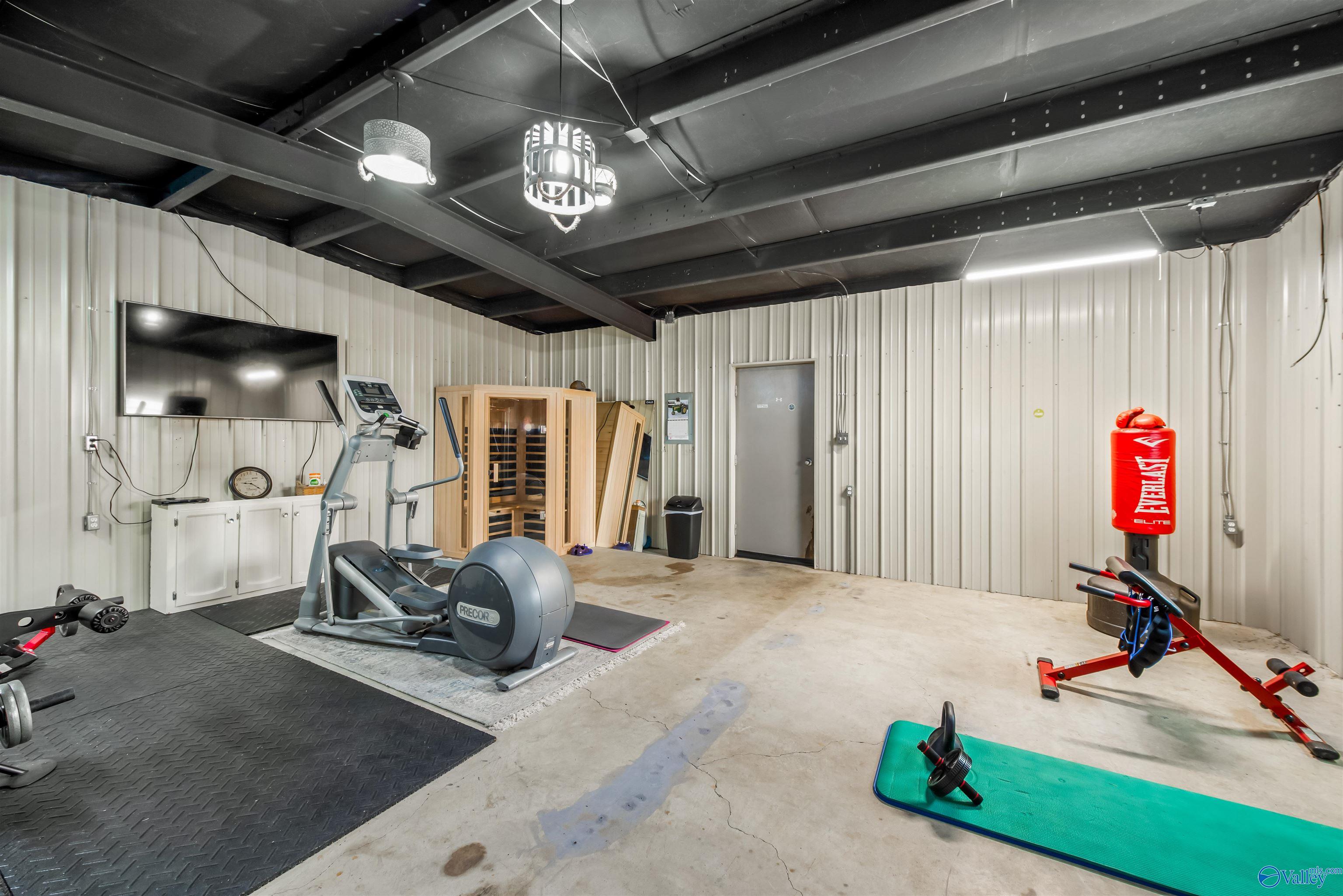 111 County Road 475