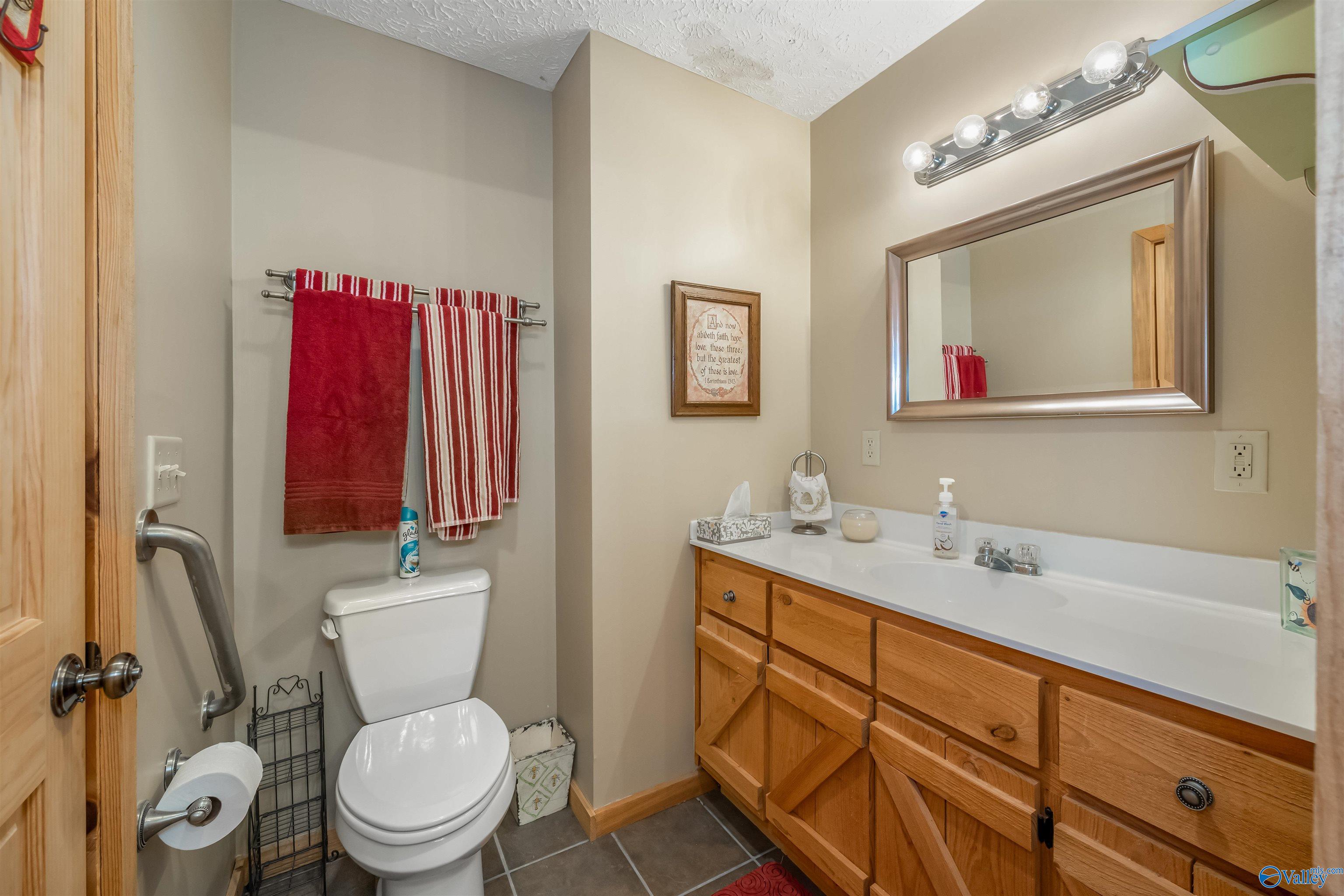 2462 County Road 166