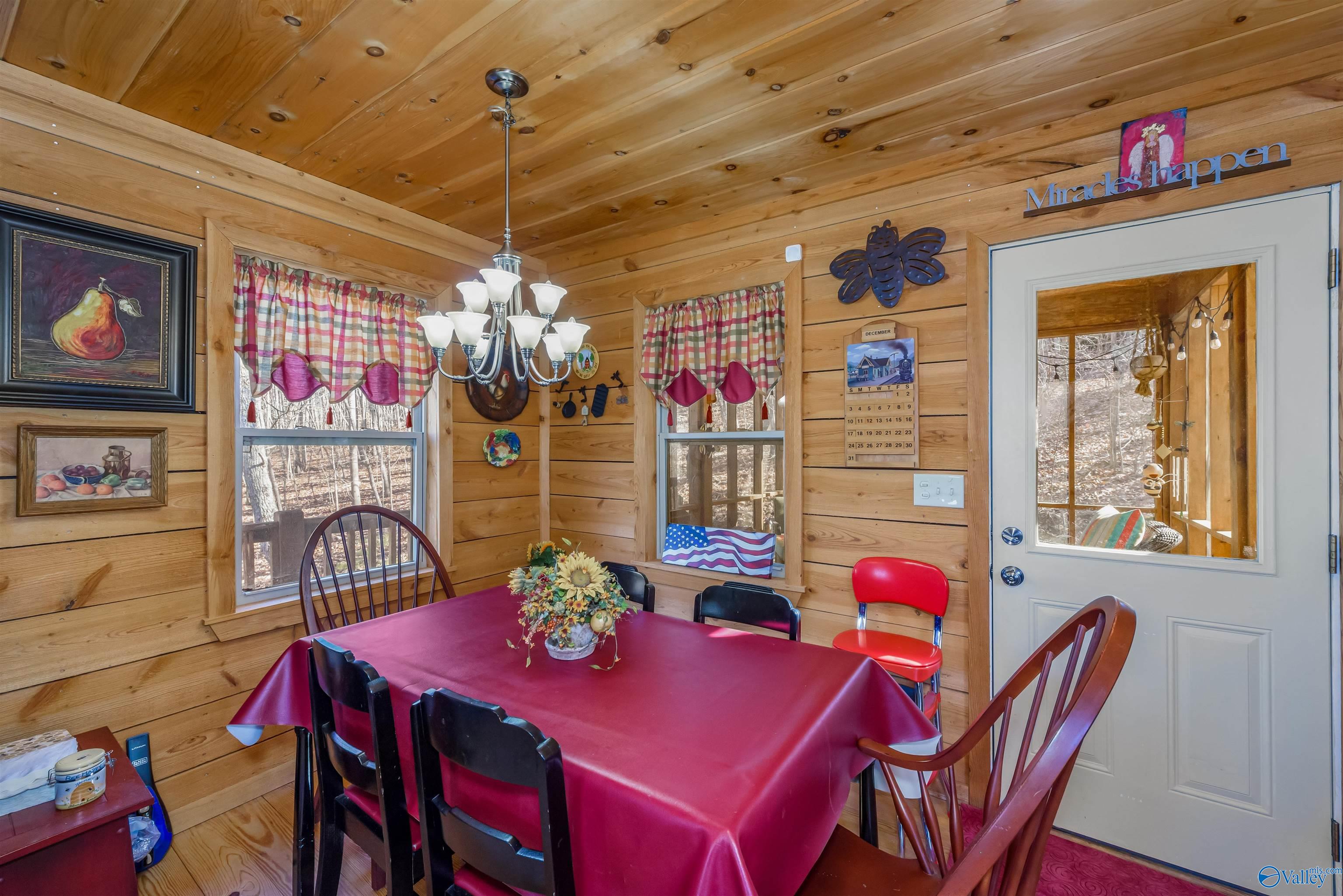 2462 County Road 166