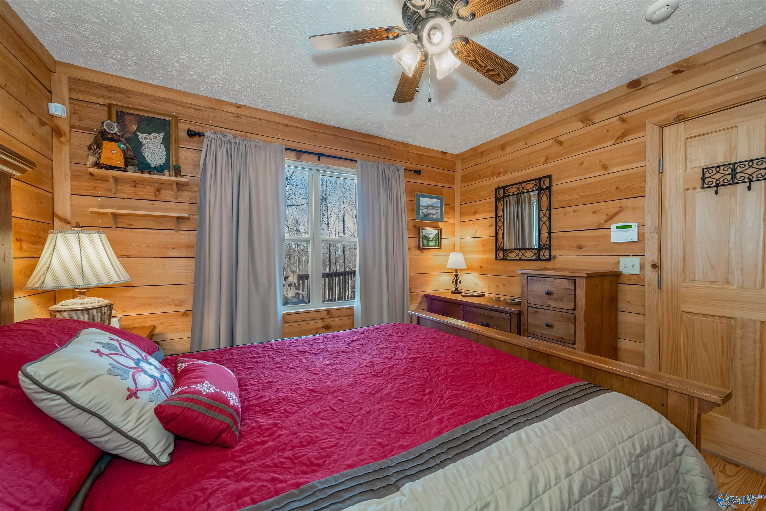 2462 County Road 166