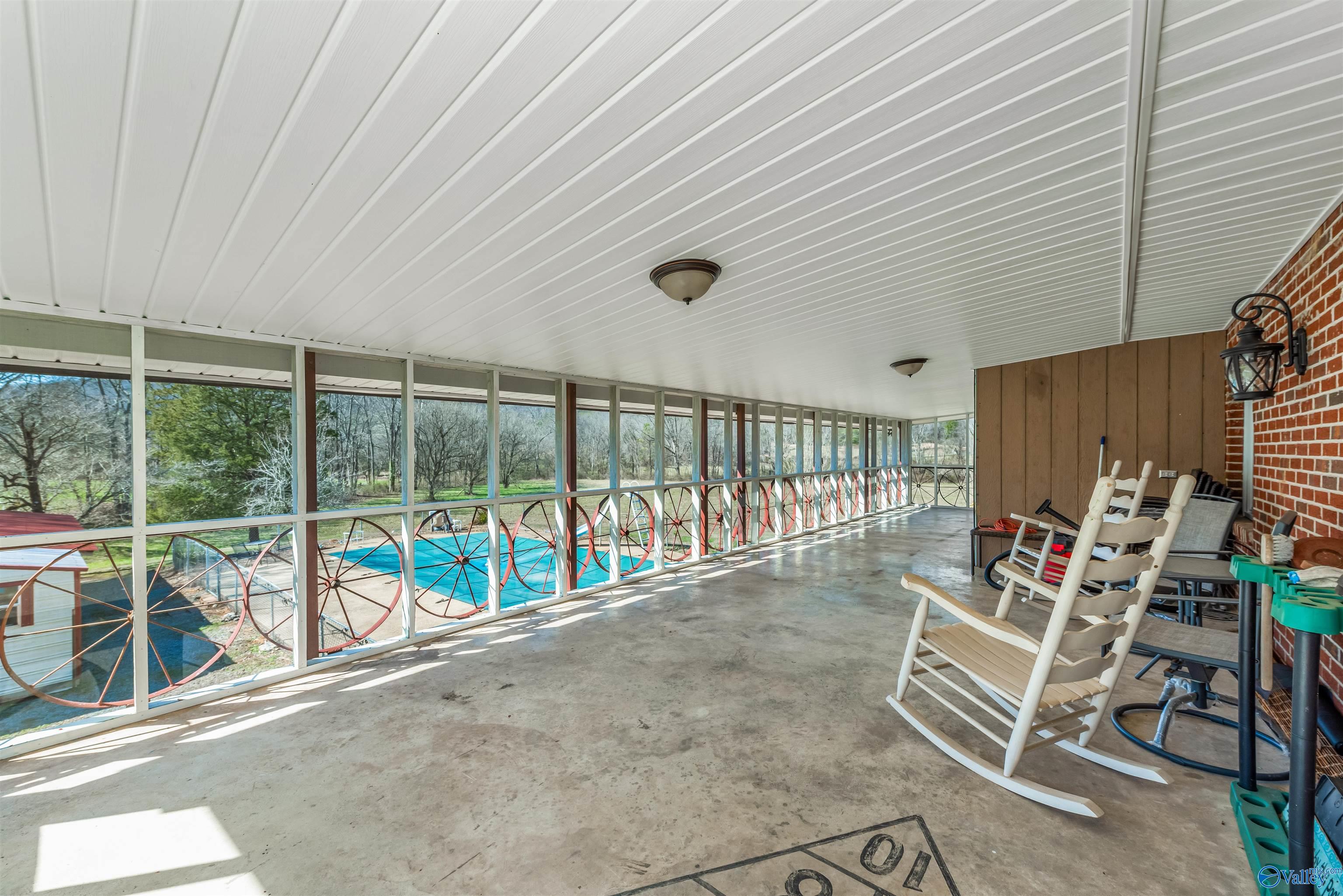 1431 County Road 835