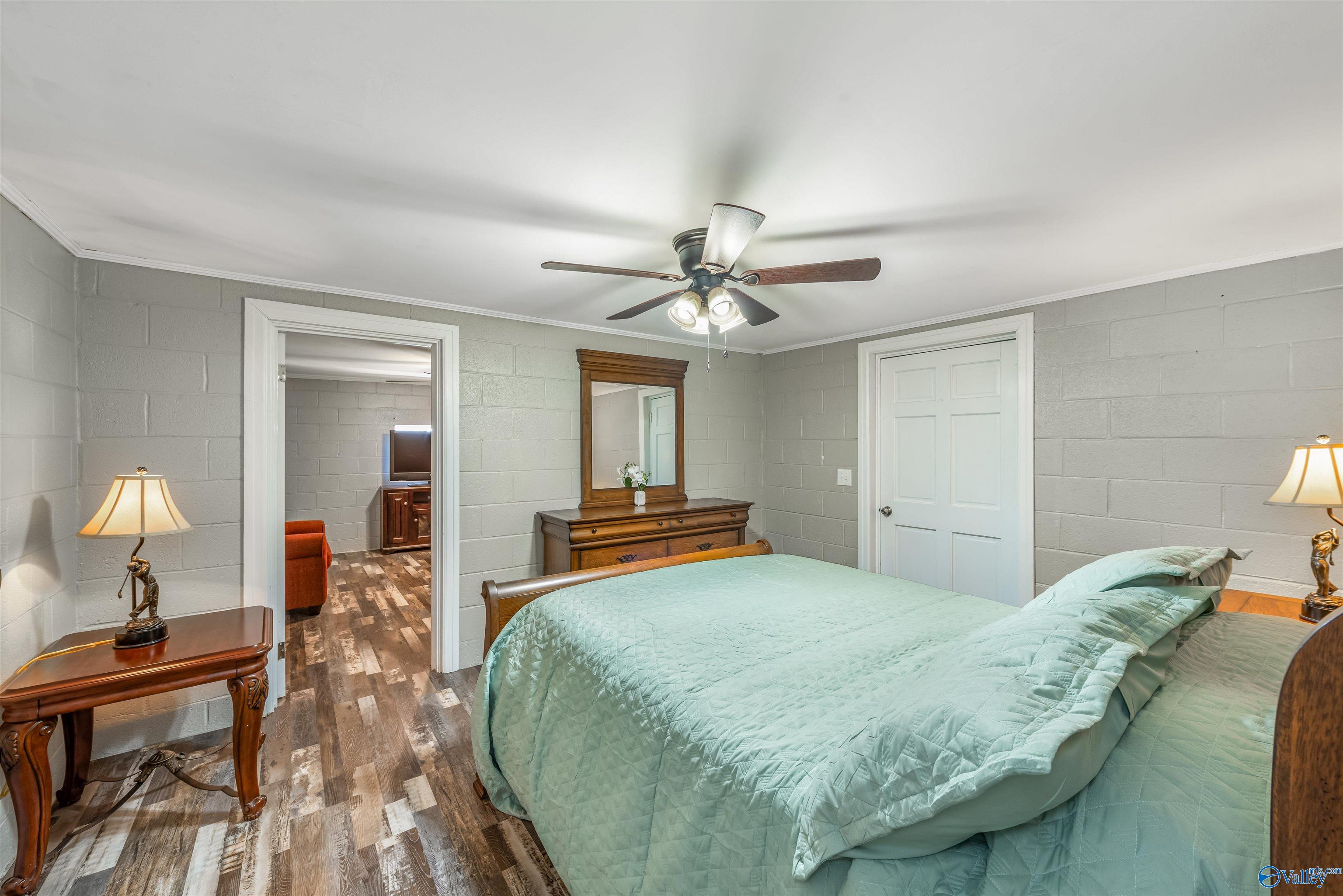 1431 County Road 835