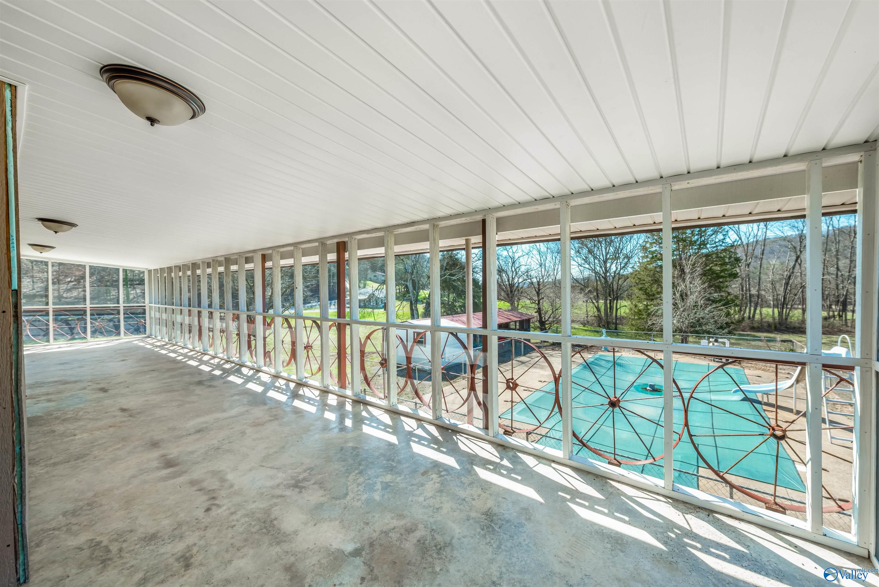 1431 County Road 835