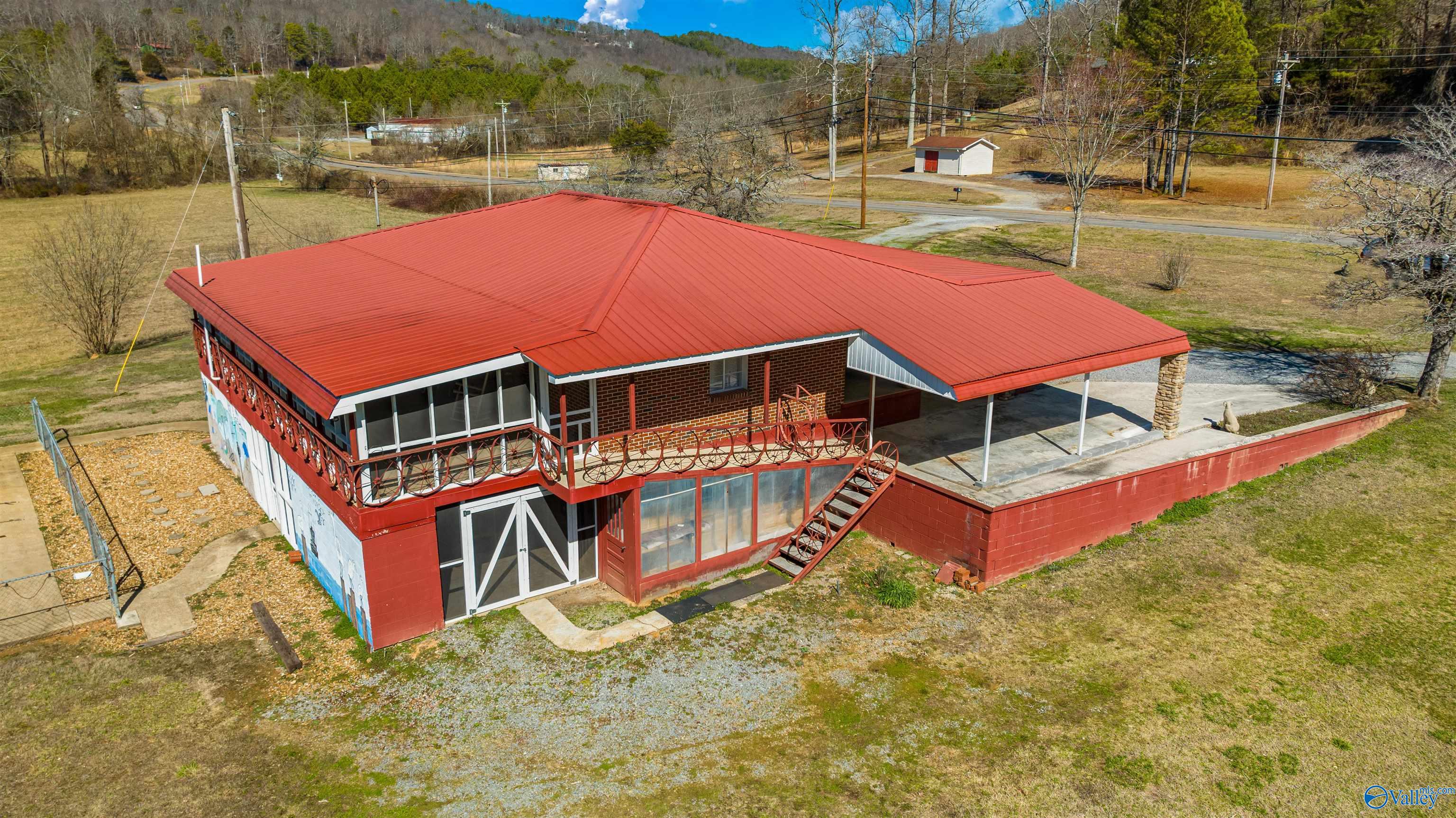1431 County Road 835