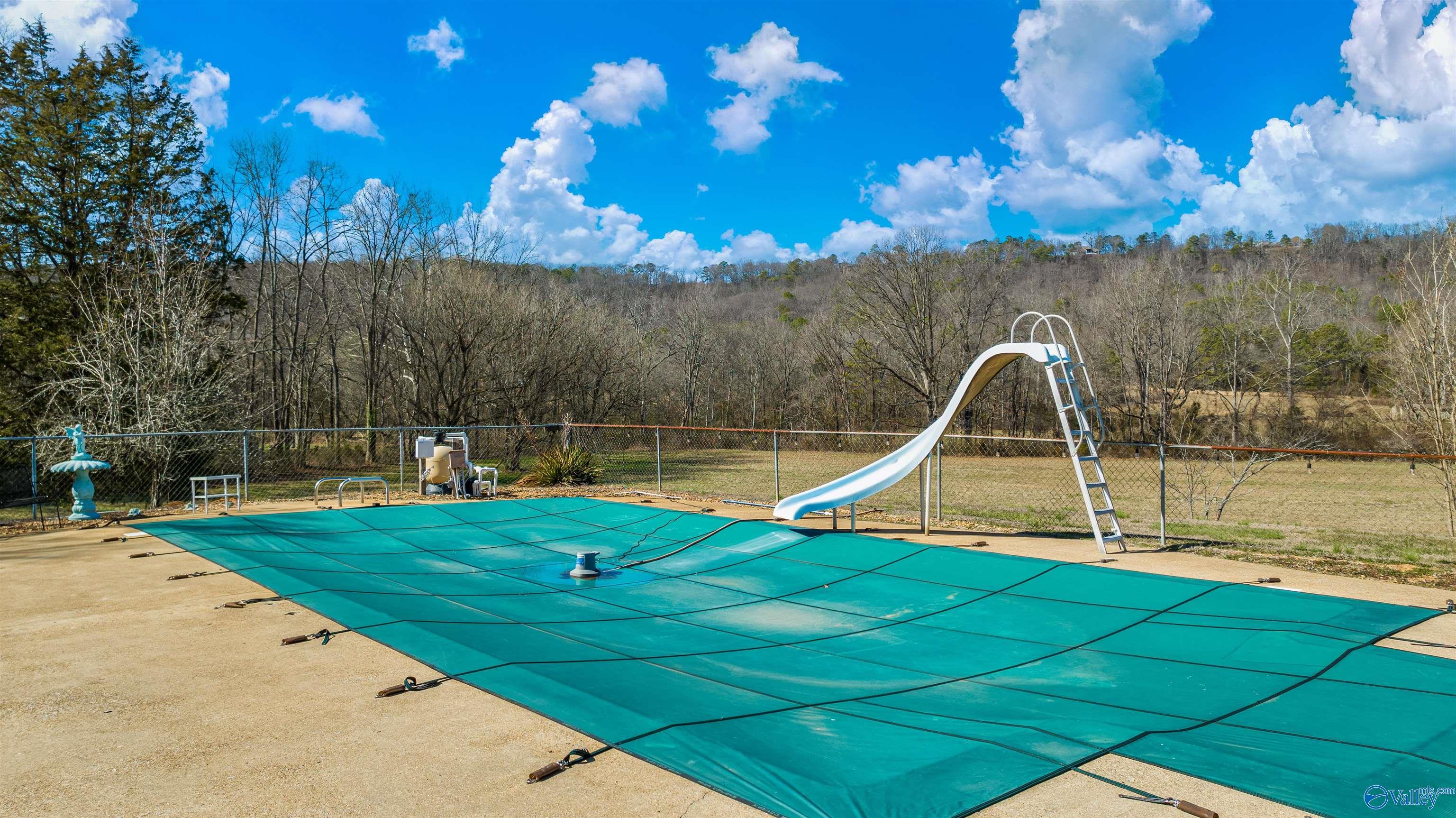 1431 County Road 835