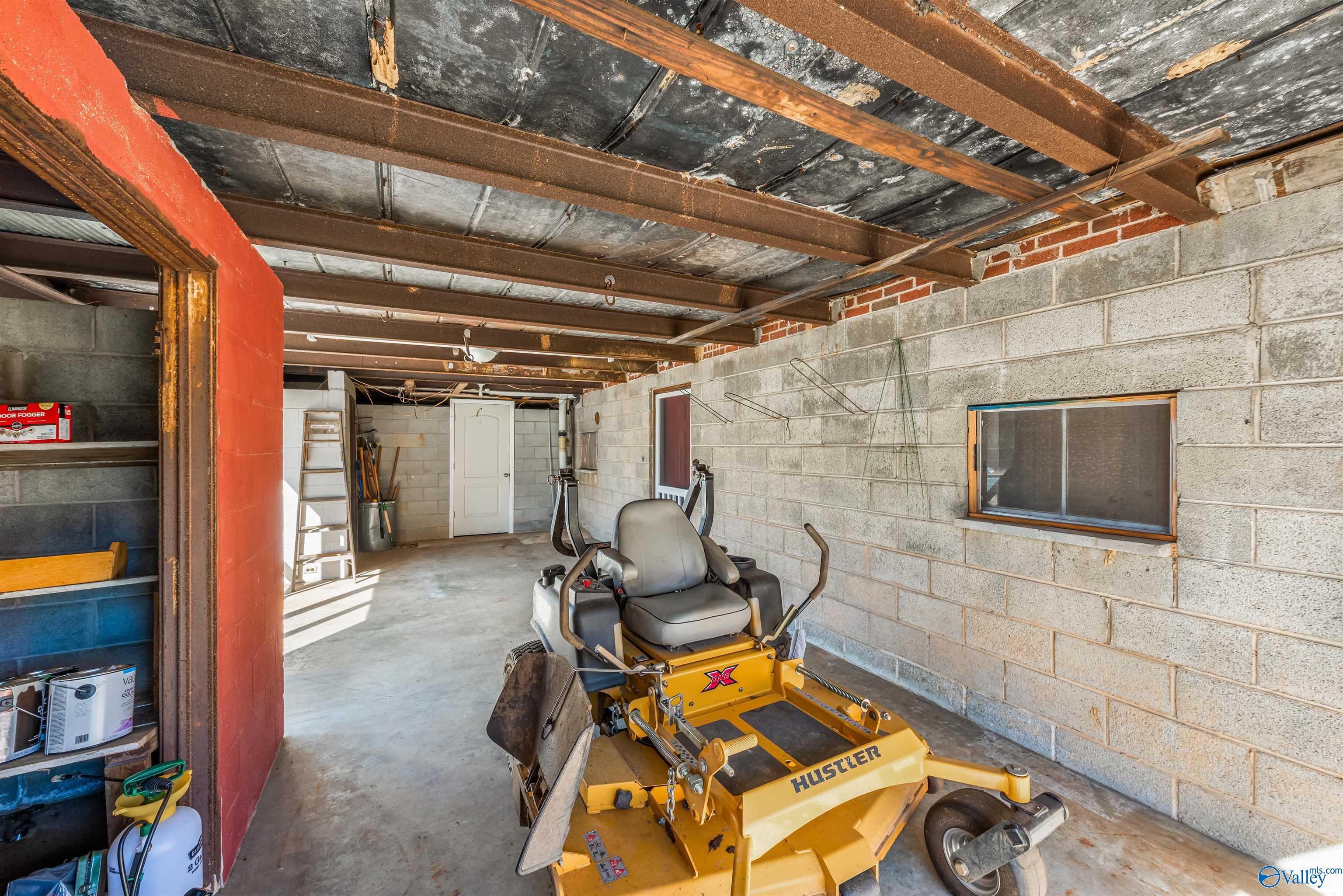 1431 County Road 835