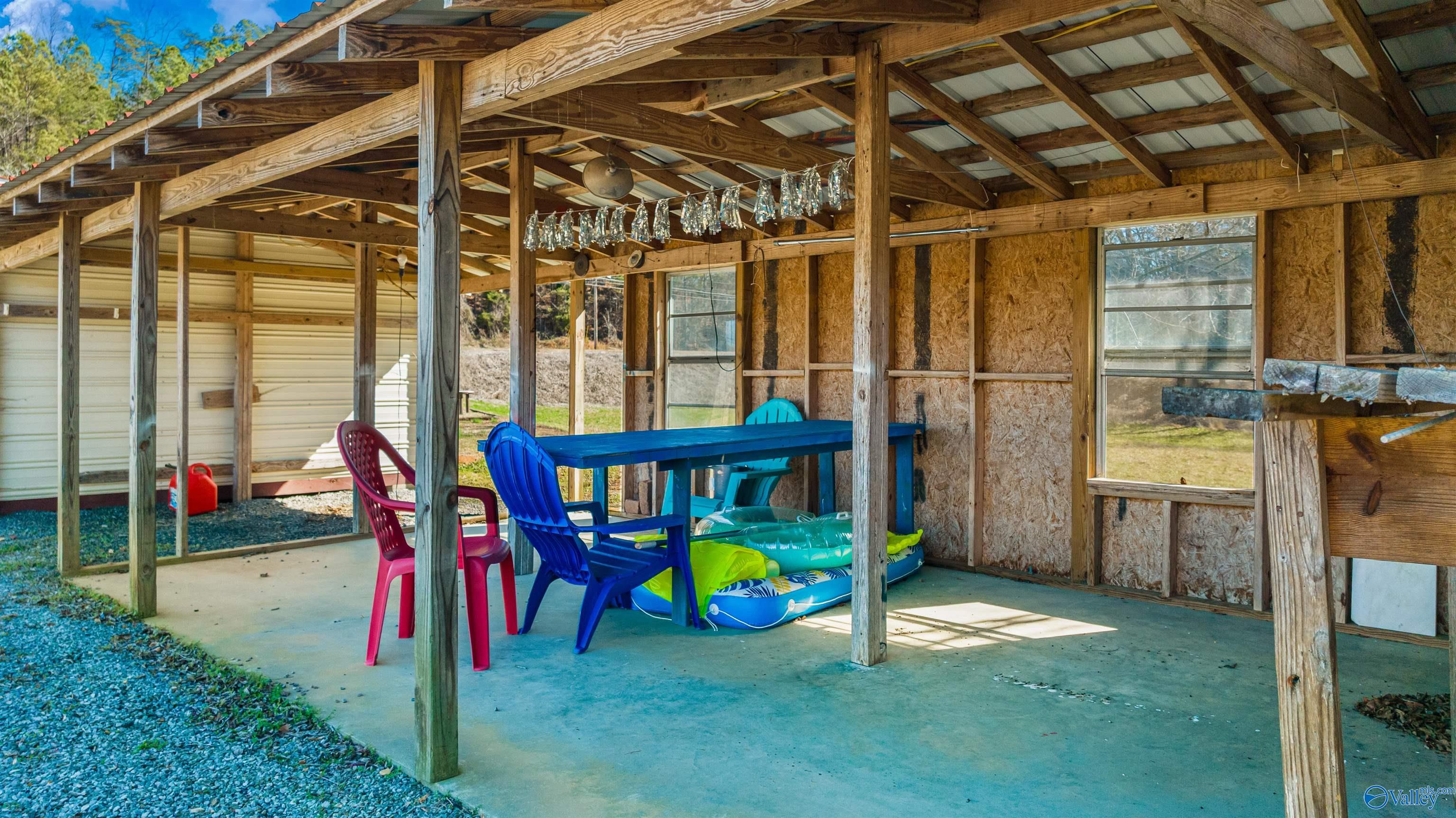 1431 County Road 835