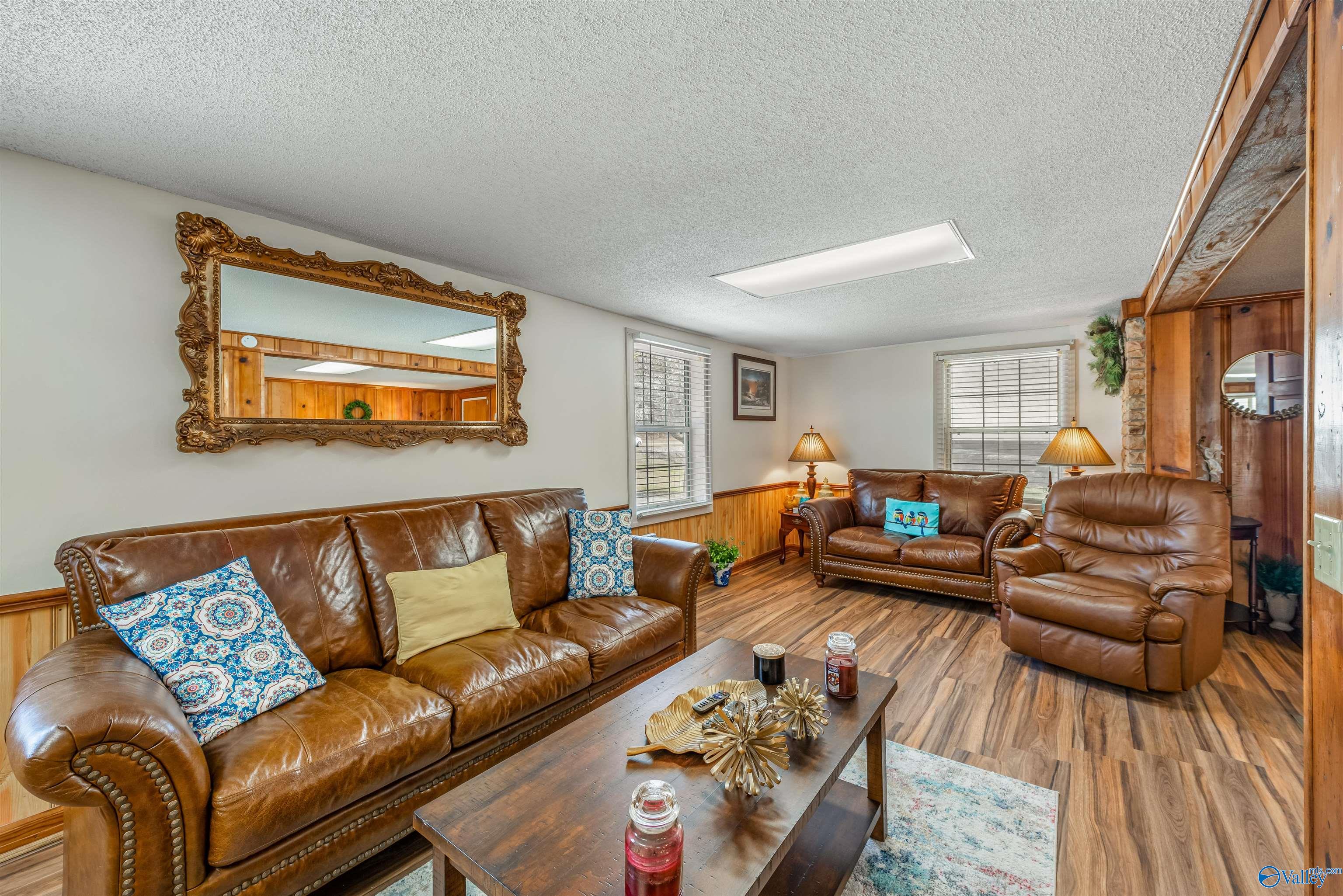 1431 County Road 835