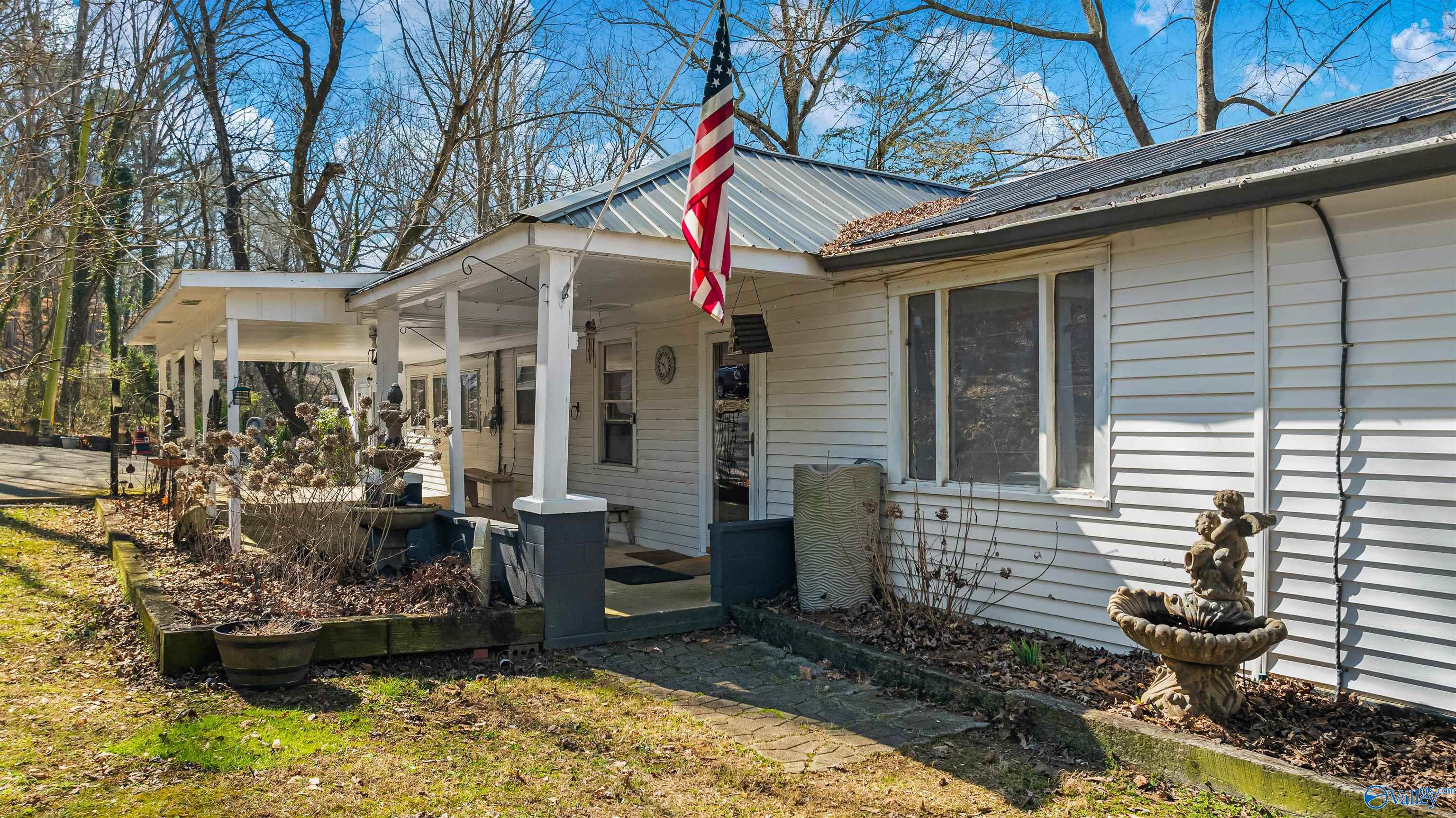 72 Cemetery Road