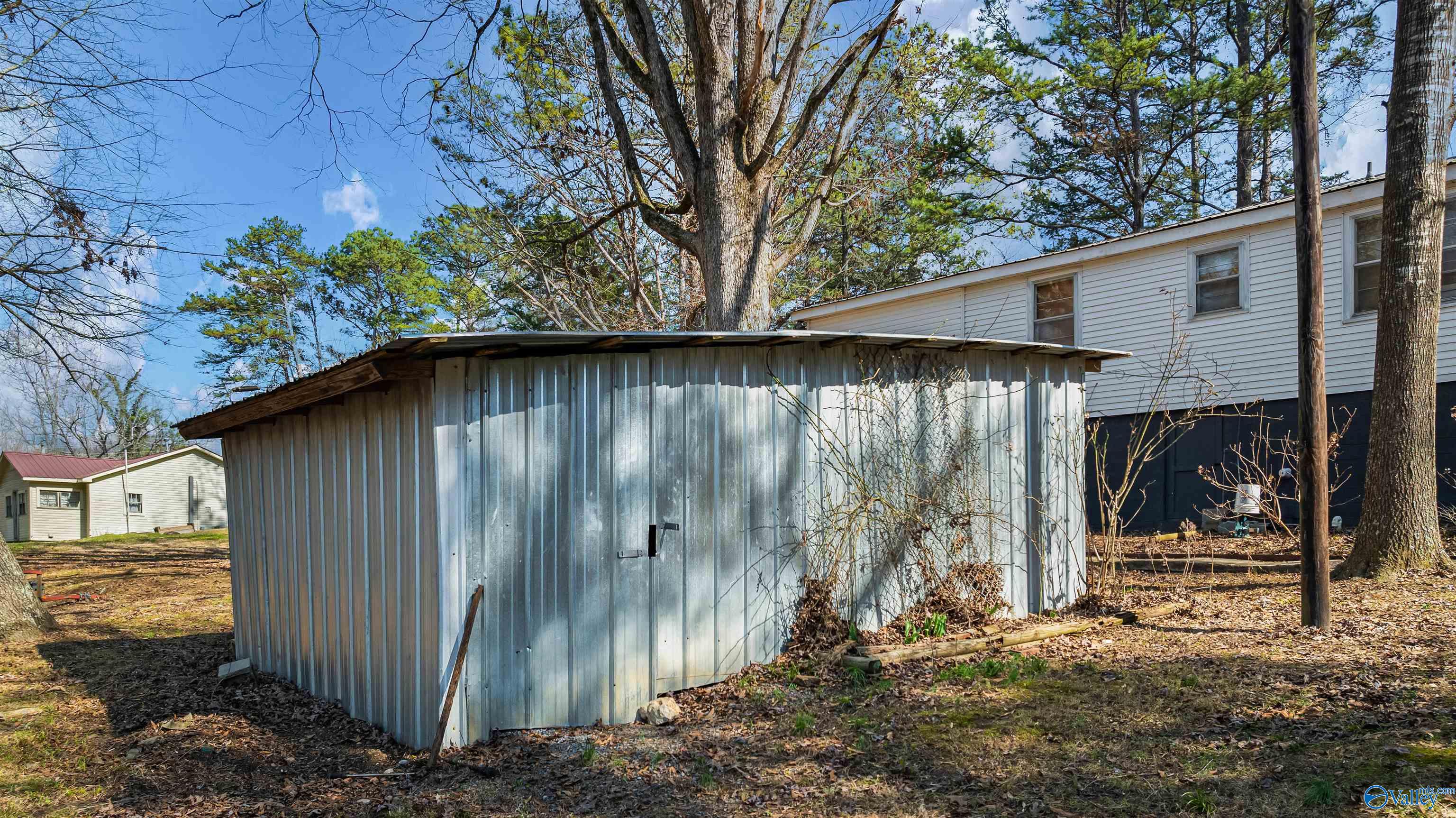 72 Cemetery Road
