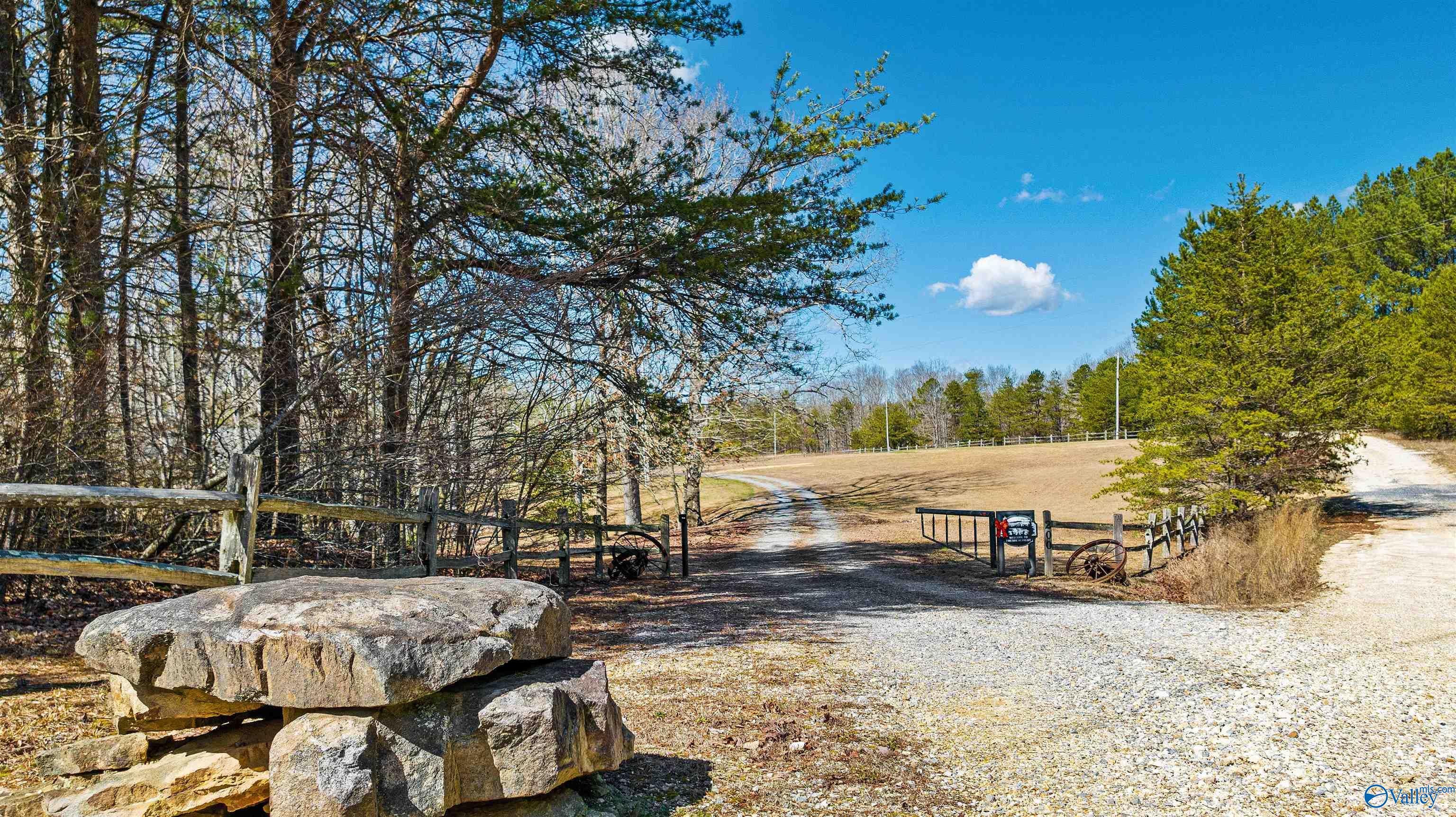 200 County Road 72