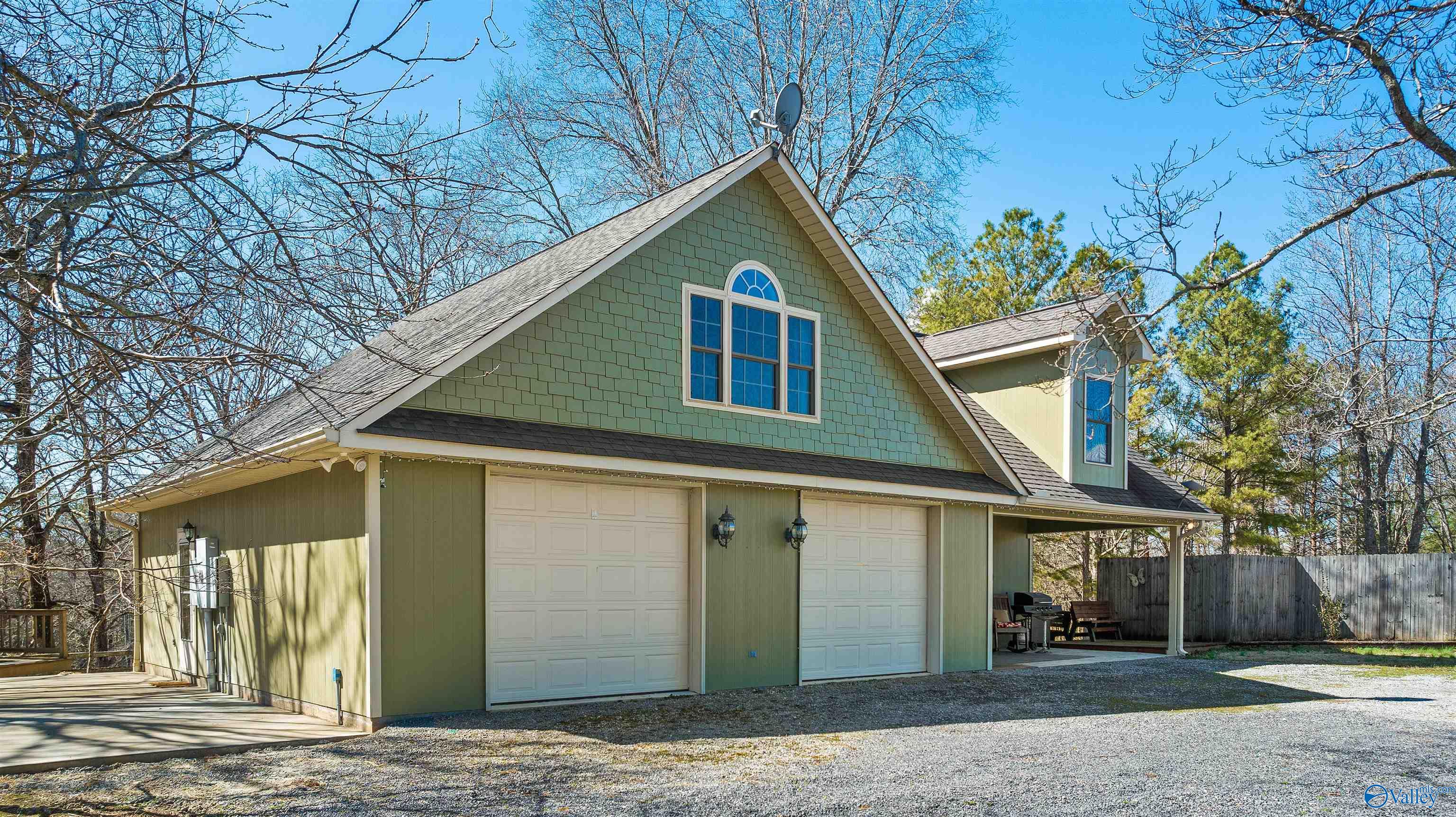 200 County Road 72