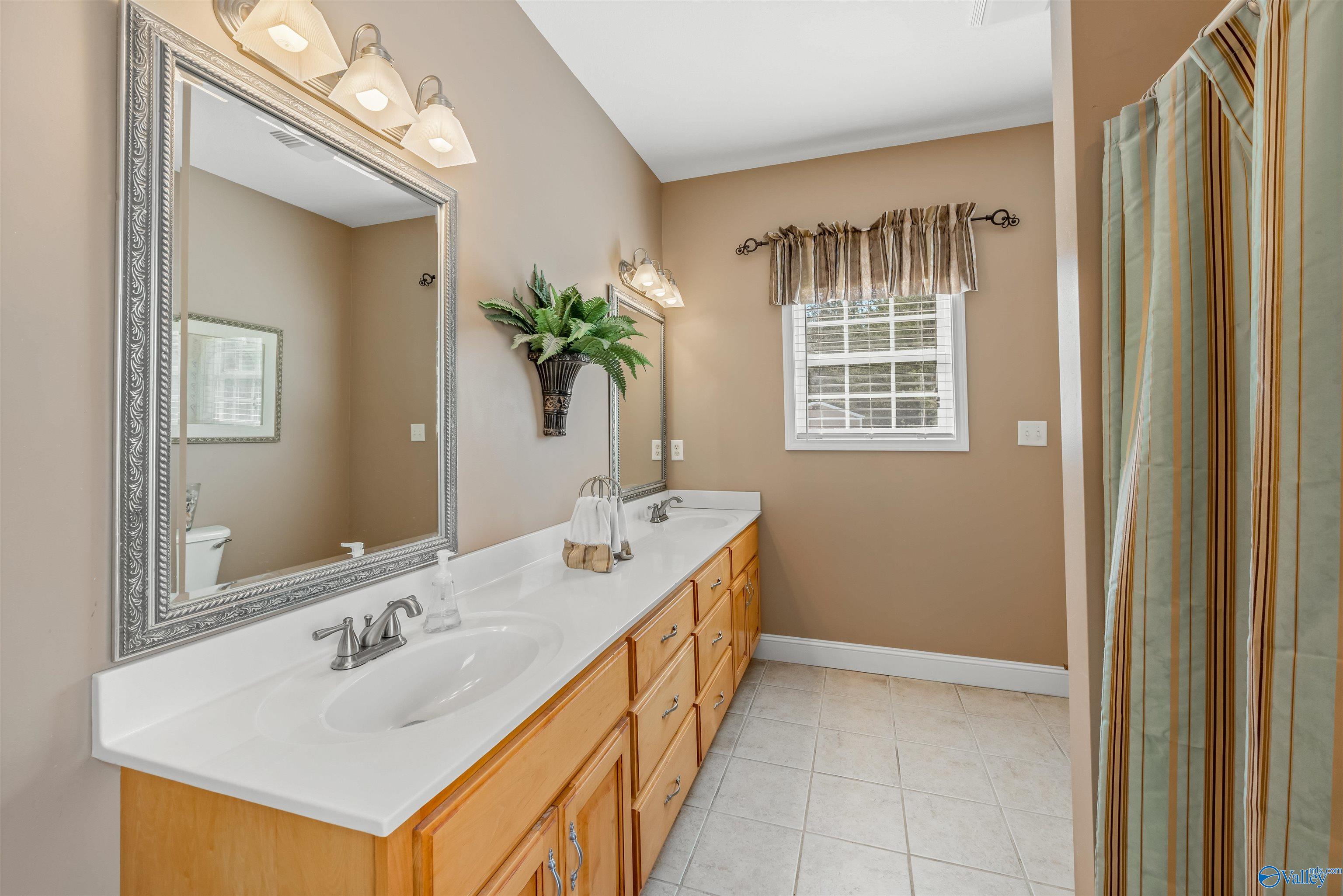 3808 Landon Lane